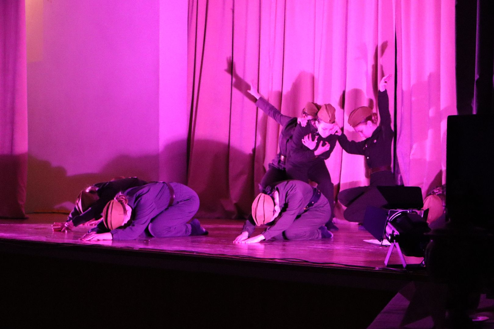 серебряные пруды, школа чуйкова, культура, дети, патриотизм, великая отечественная война, спектакль,