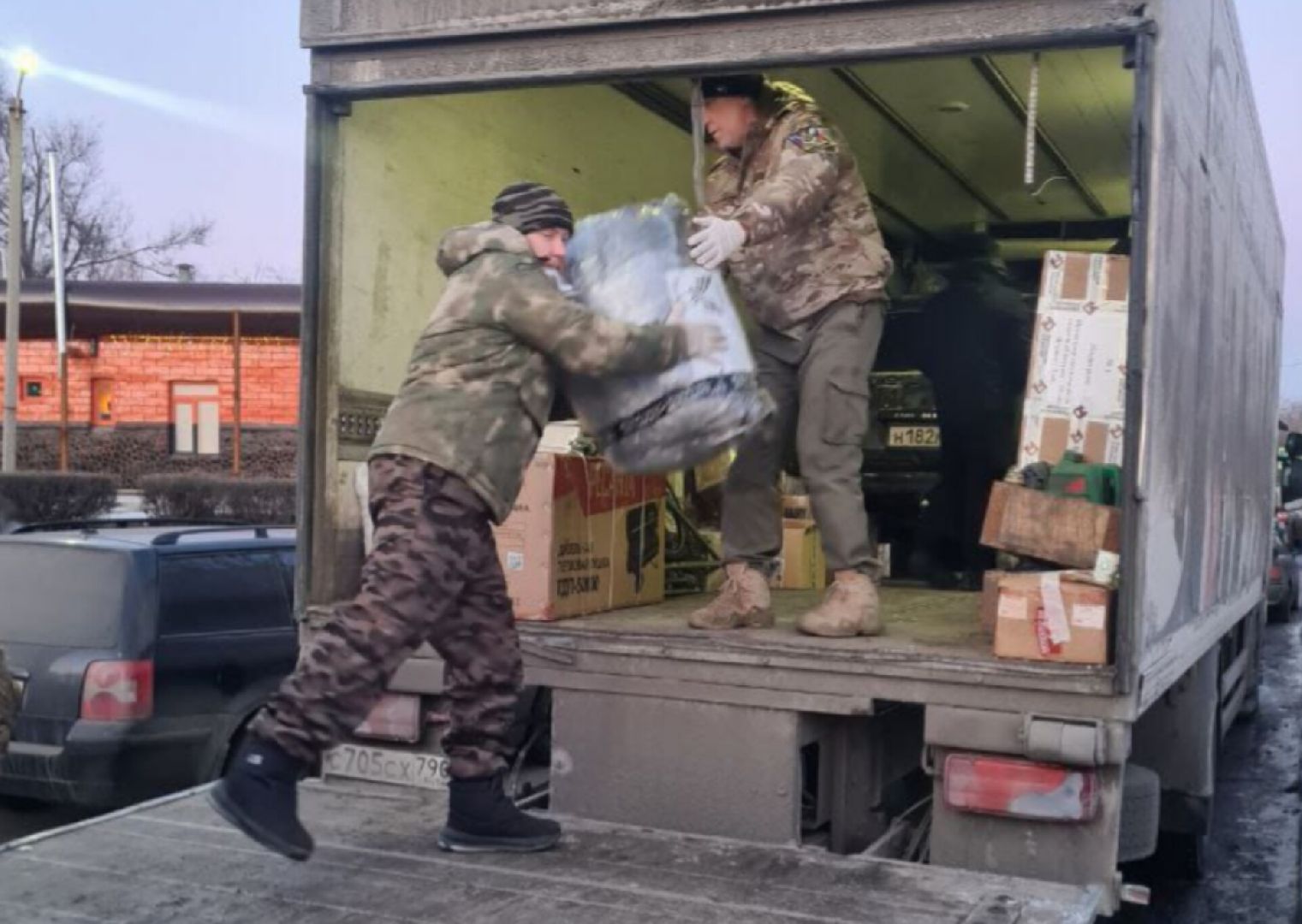 вертикалки, спецоперация, гуманирная помощь, волонтры,