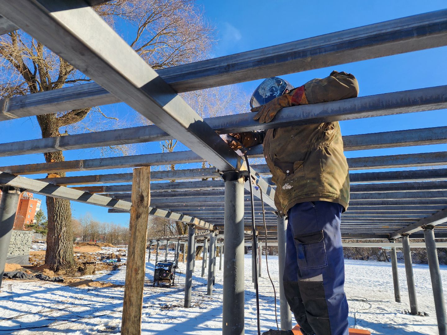 Чехов, улица Береговая, набережная реки Теребенка, благоустройство, обновление, реконструкция, металлические каркасы, пешеходные настилы, пирс, госпрограмма московской области, формирование комфортной городской среды, глава округа Михаил Собакин, нацпроект жилье и городская среда, вертикалки,