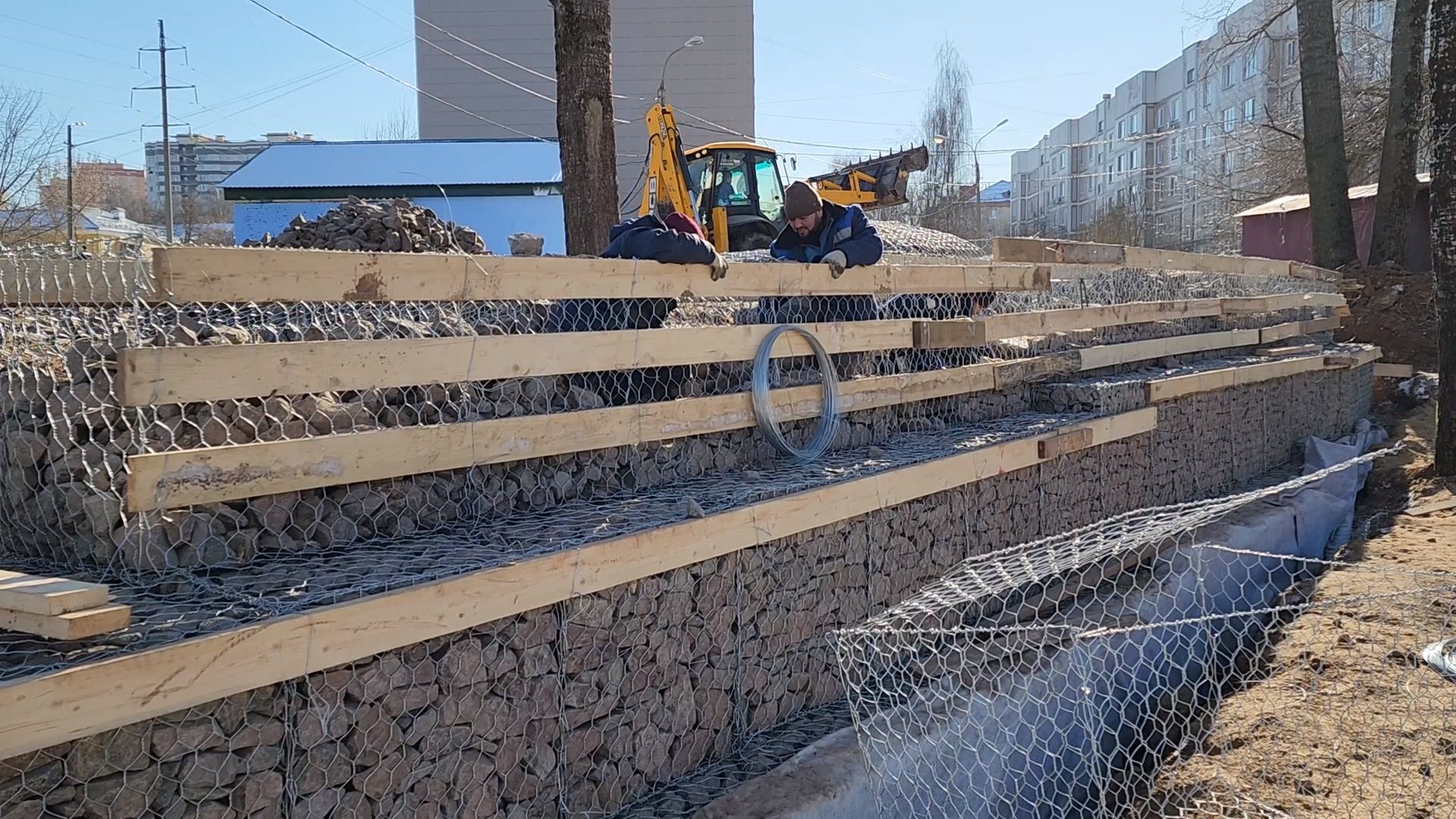 Чехов, улица Береговая, набережная реки Теребенка, благоустройство, обновление, реконструкция, подпорные стенки, габионы, укрепление откосов и склонов, госпрограмма московской области, формирование комфортной городской среды, нацпроект жилье и городская среда, вертикалки,