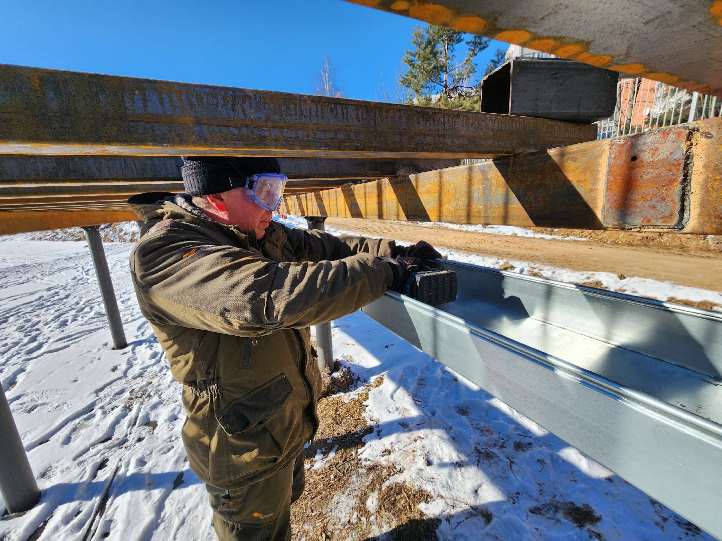 Чехов, улица Береговая, набережная реки Теребенка, благоустройство, обновление, прокладка сетей электроснабжения, инженерные коммуникации, наружное освещение, закладные под электрический кабель, госпрограмма московской области, формирование комфортной городской среды,