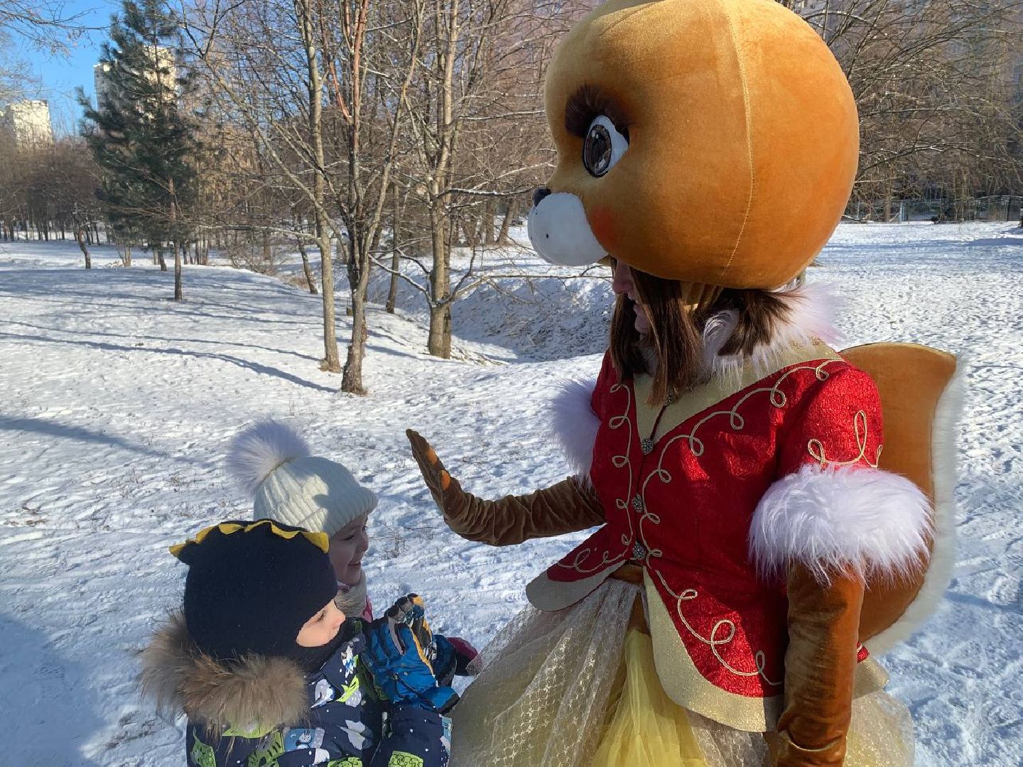 долгопрудный, парк на молодежной, Кормушки для белок, мыльные пузыри, аниматоры, вертикалки,