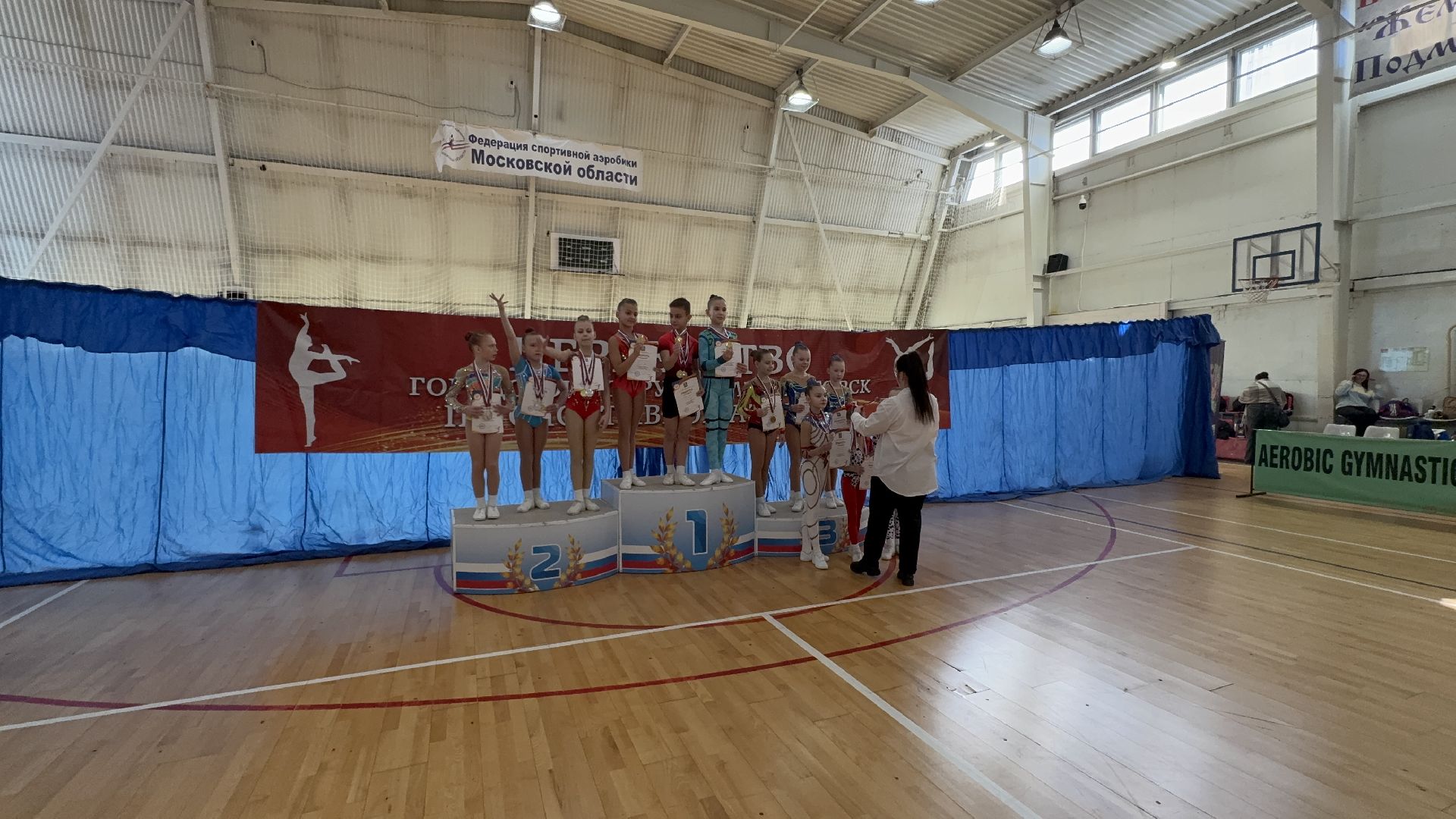 солнечногорск, спортивная акробатика, чемпионат и первенство, спортсмены, вертикалки,