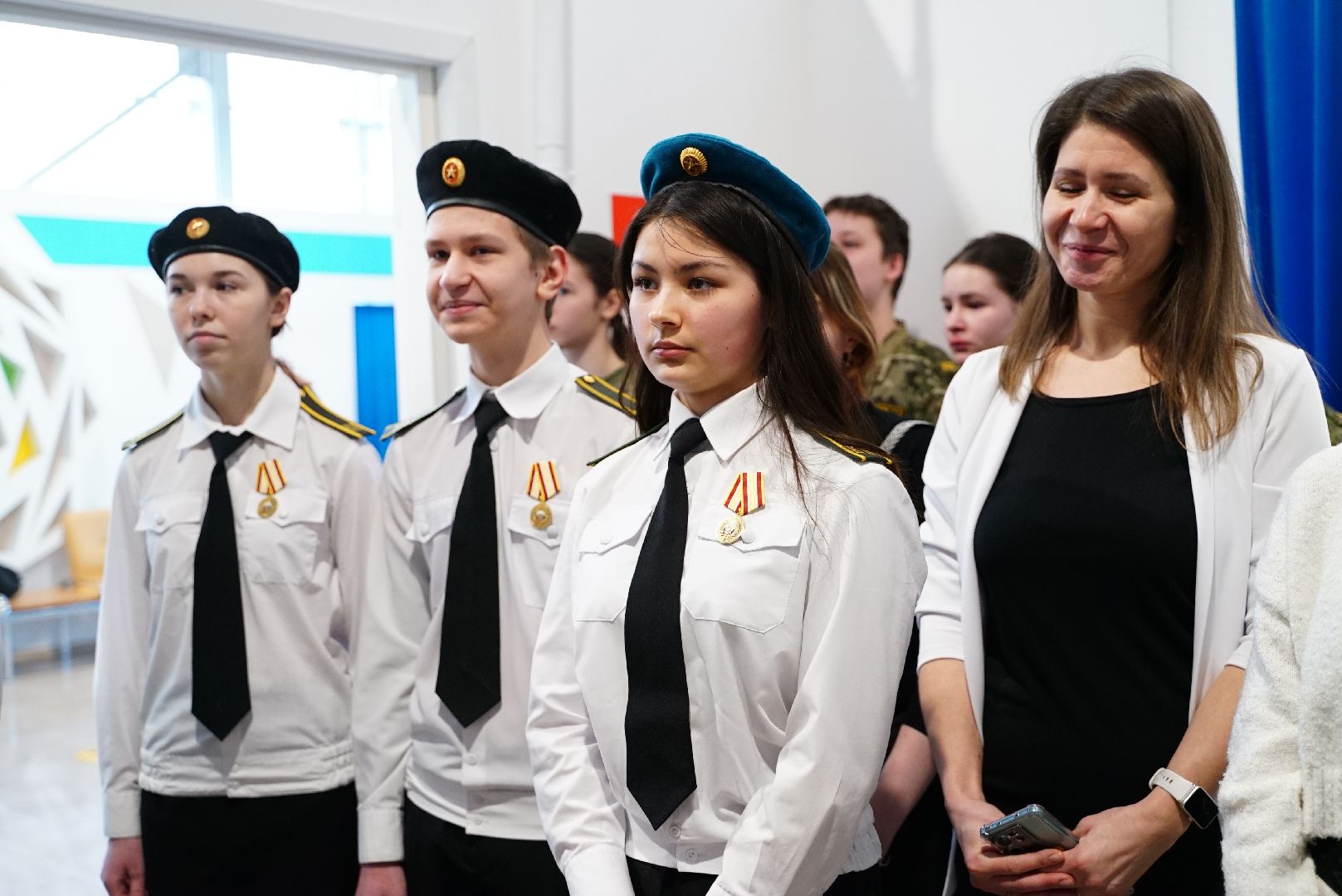 Выставка, Картины, Сво, Вов, вертикалки,