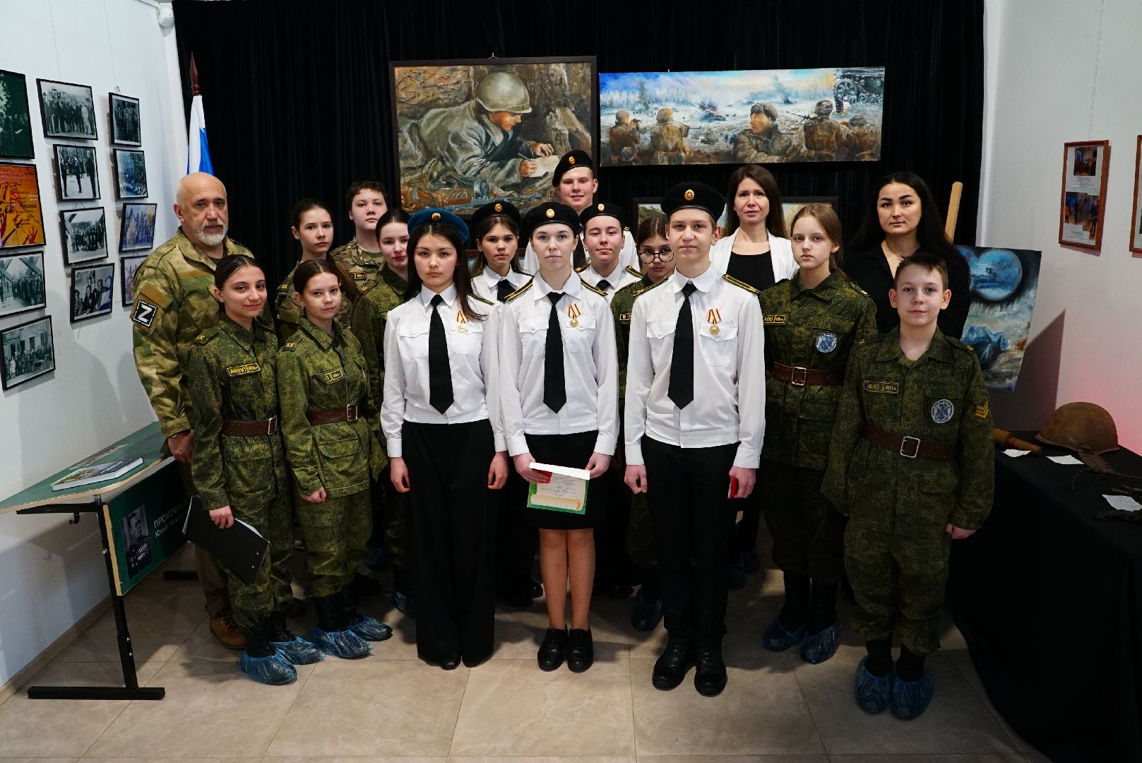 Выставка, Картины, Сво, Вов, вертикалки,