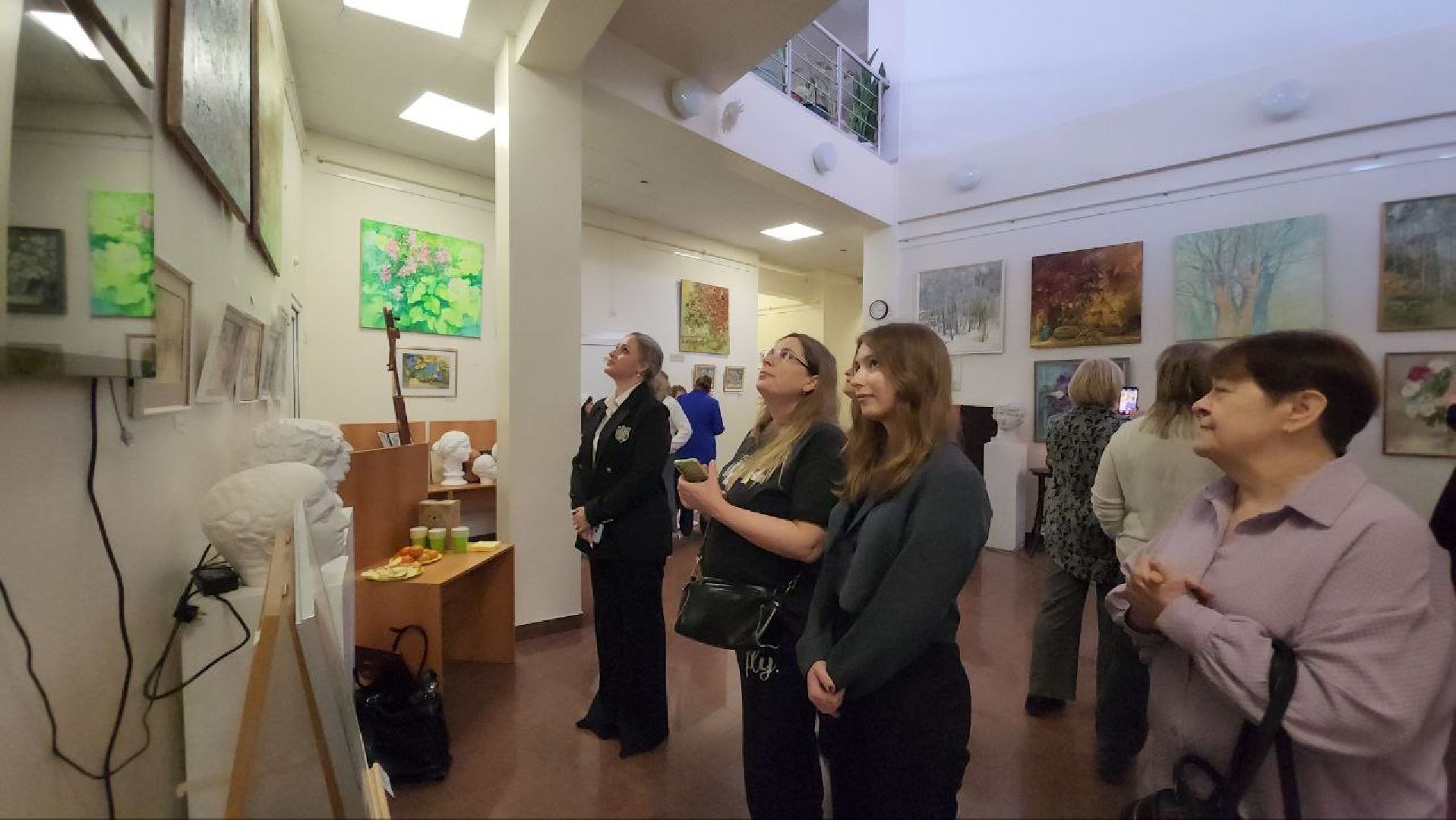 Выставка картин, Истра, Юбилей,школа искусств,