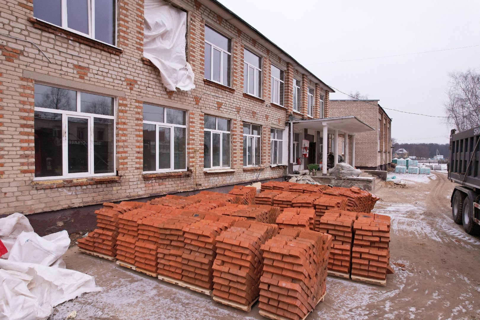 видео с коптера, орехово-зуево, малая дубна, строительство, ремонт школы,