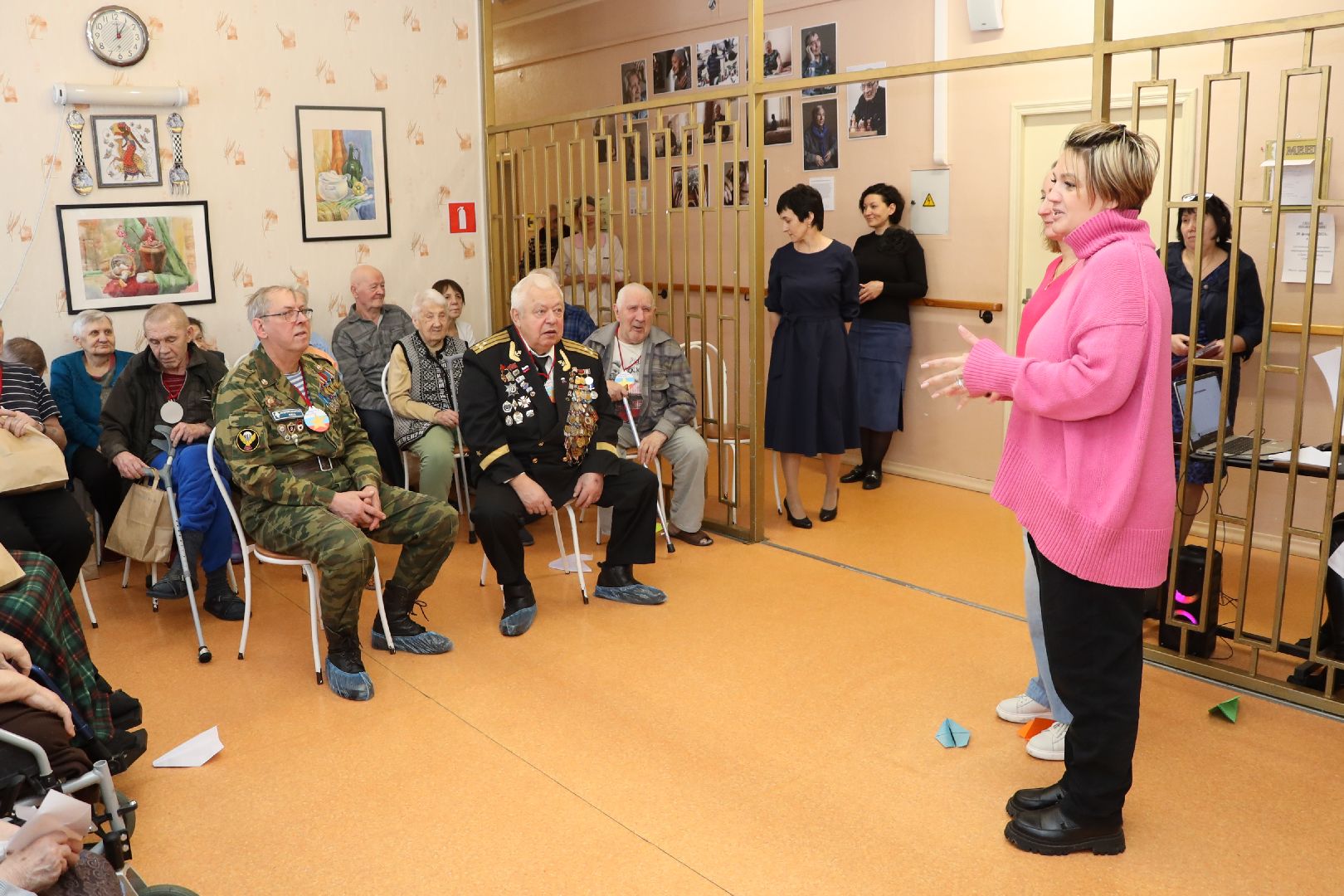 ивантеевка, интернат, пожилые люди, подарки, праздник,нежный бизнес, забота о жителях,