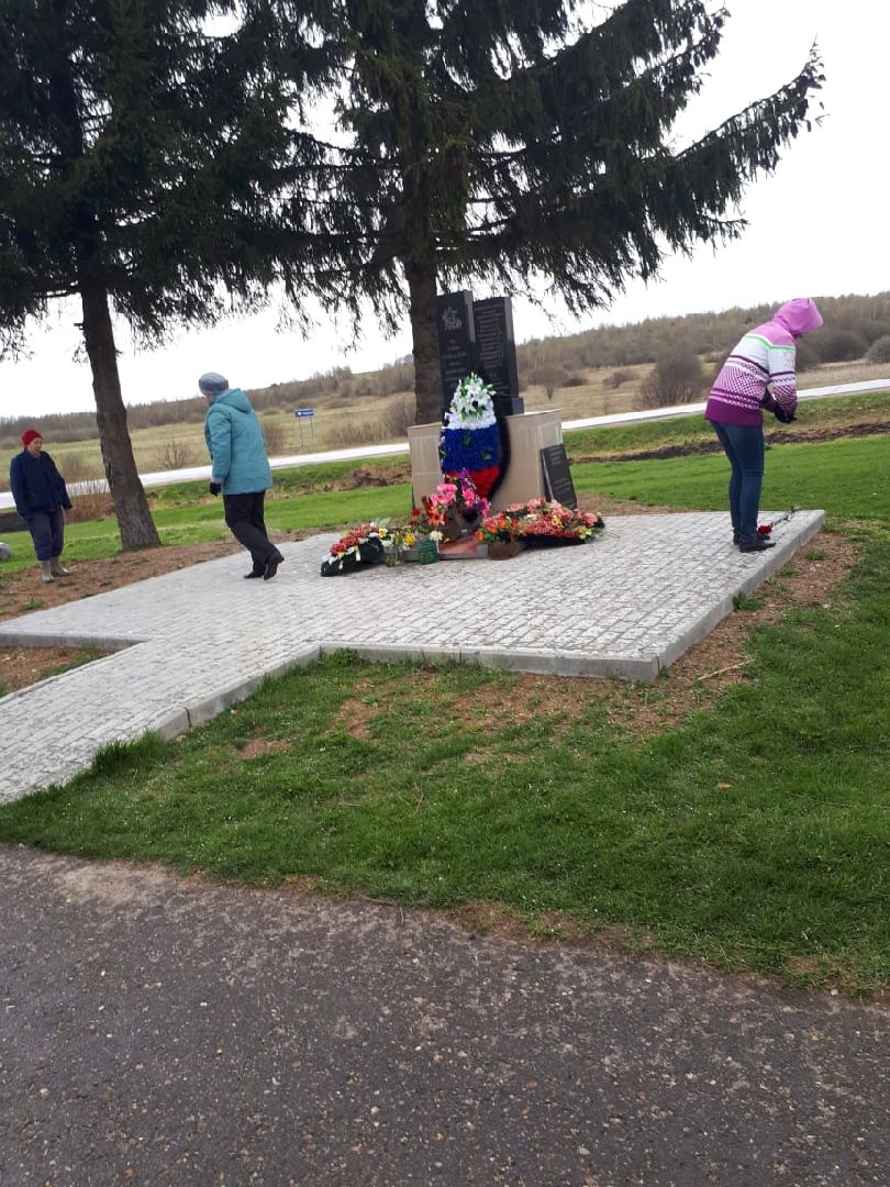 шаховская, памятник воинам-землякам, 80 лет победы,