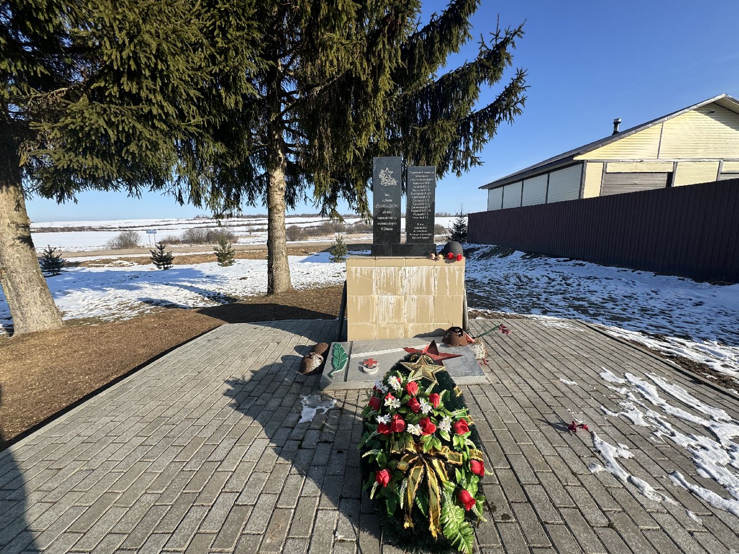 шаховская, памятник воинам-землякам, 80 лет победы,