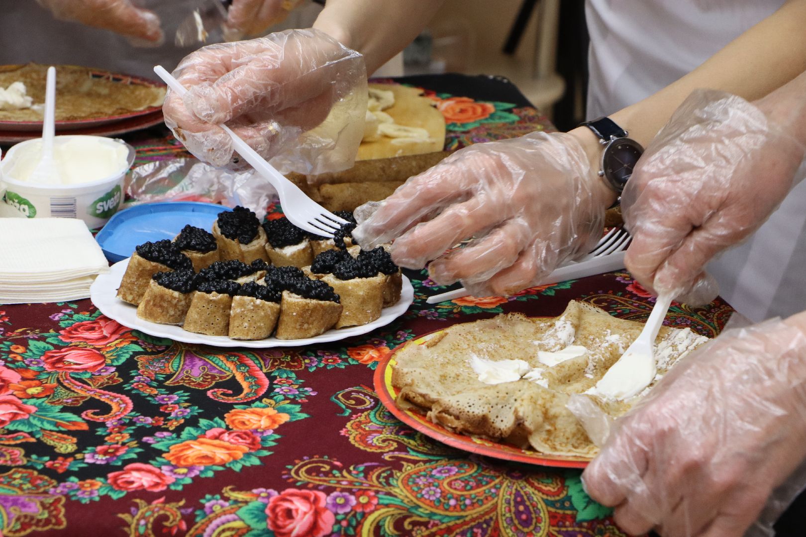 серебряные пруды, социальная защита серебряных прудов, активное долголетие, масленица, блины, налистники, молодогвардейцы серебряных прудов,