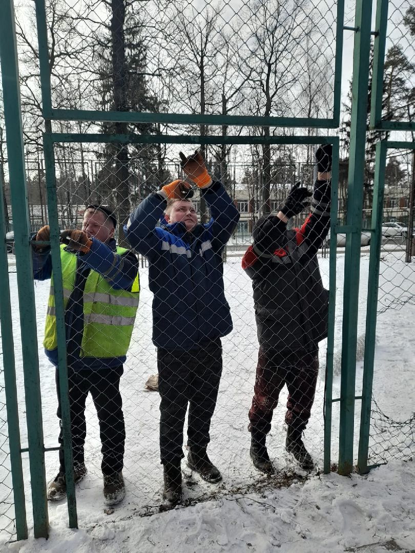 спортивная площадка Власиха, ремонт спортплощадки, обращения жителей, Власиха спортплощадка, вертикалки,