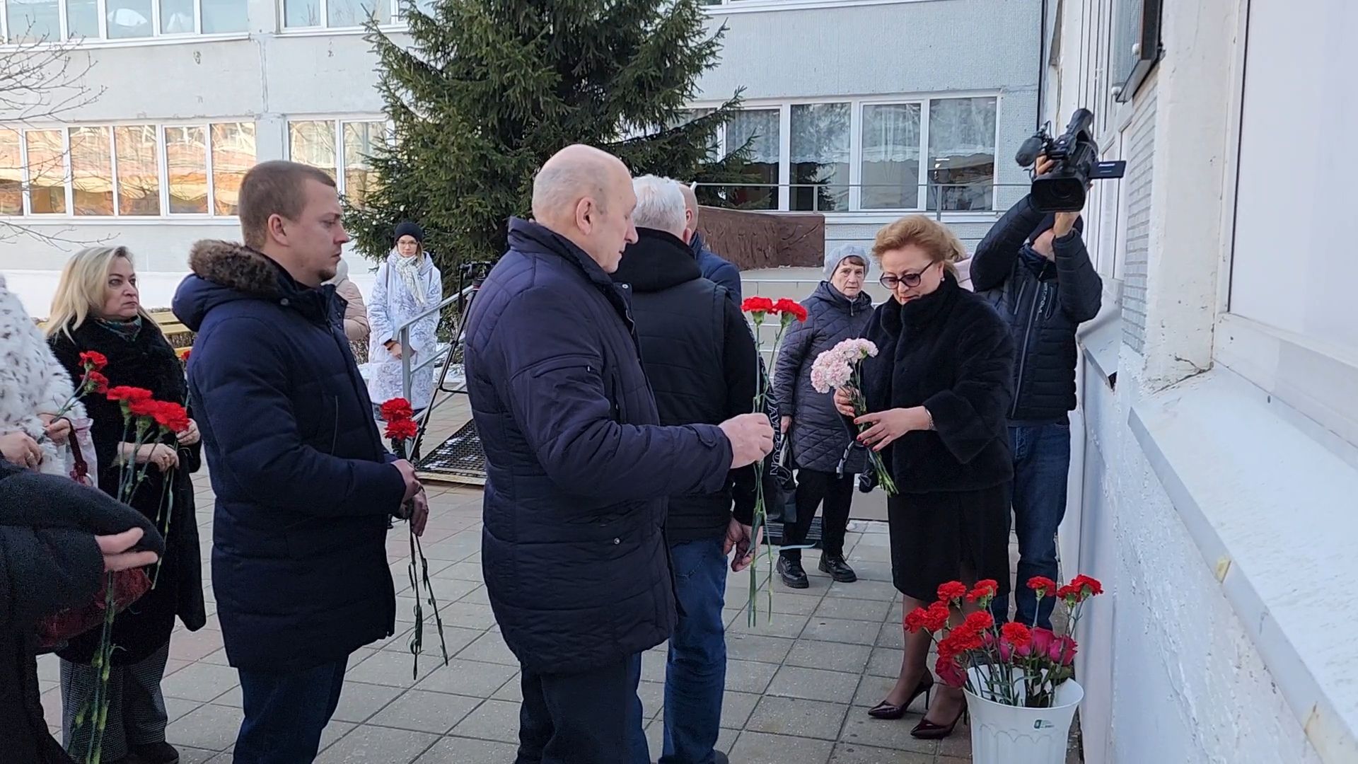 вертикалки, Открытие памятной доски бойцу СВО, Школа имени Тимофеева, Памятная доска герою сво,