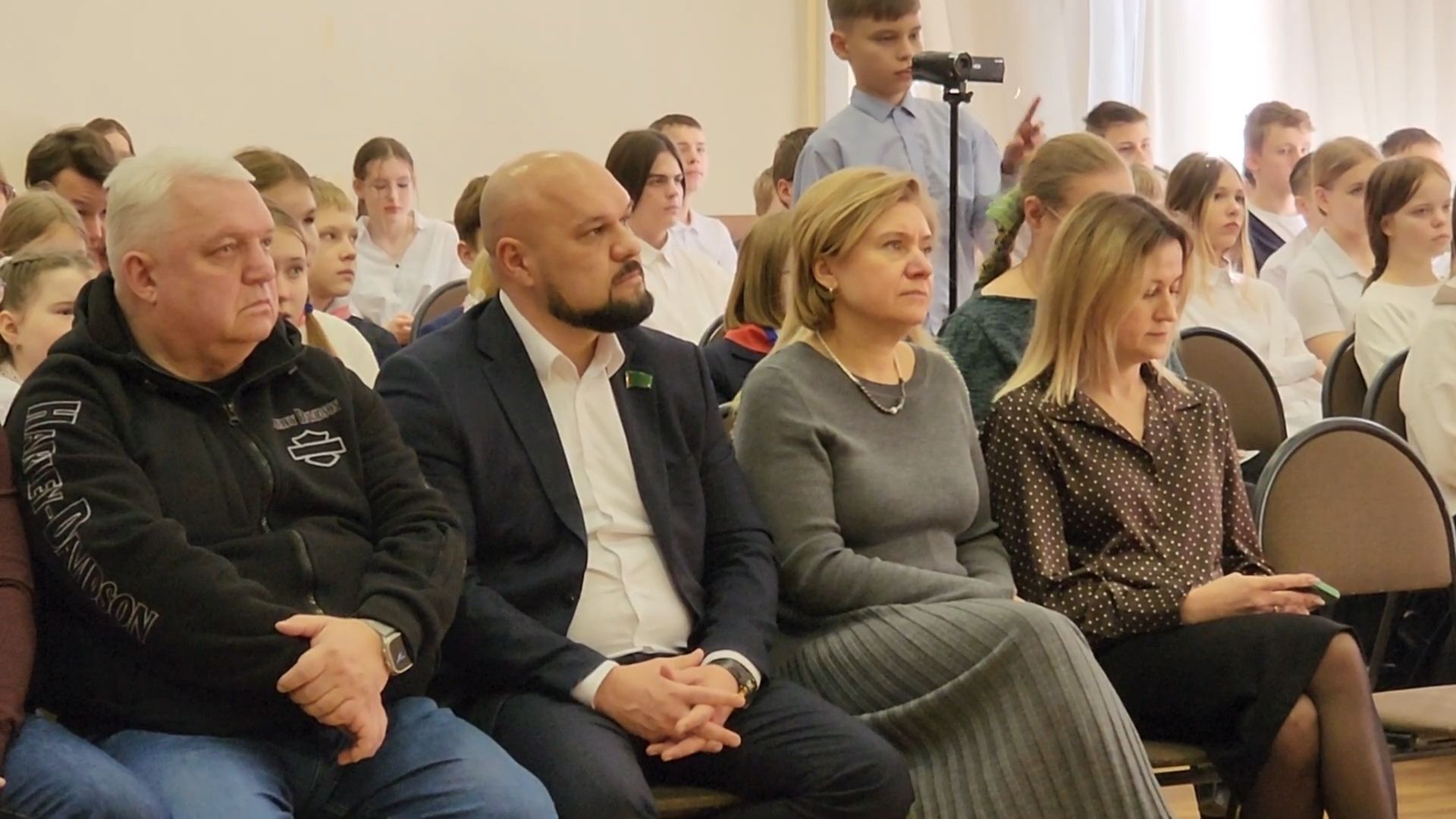 вертикалки, Открытие памятной доски бойцу СВО, Школа имени Тимофеева, Памятная доска герою сво,