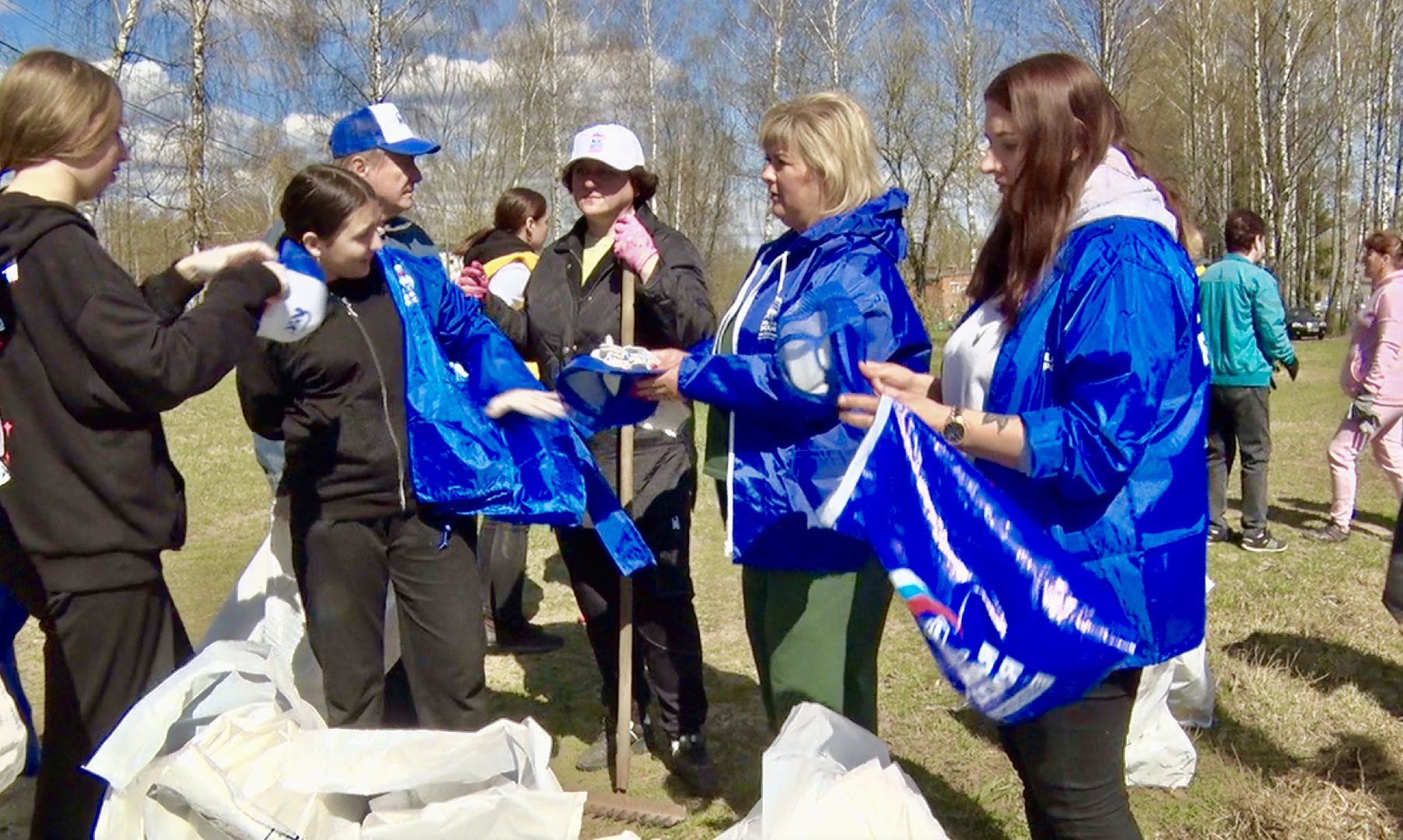 Клин, благоустройство, субботник, люди, месяц чистоты