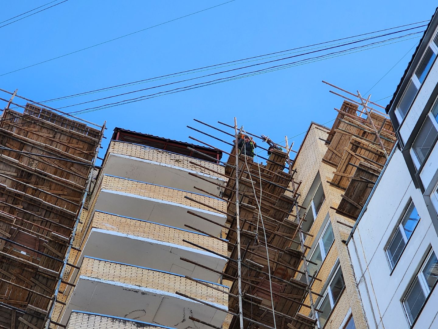 Чехов, улица Дружбы 1а, жилой дом, капитальный ремонт фасада, реконструкция фасада, обновление наружных стен, фонд капитального ремонта мо, несущая способность фасада, теплоизоляция, гидроизоляция, вертикалки,