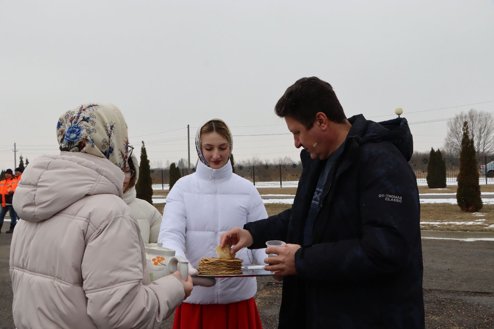 масленица, чучело, серебряные пруды, парк серебряный, масленичные гуляния,
