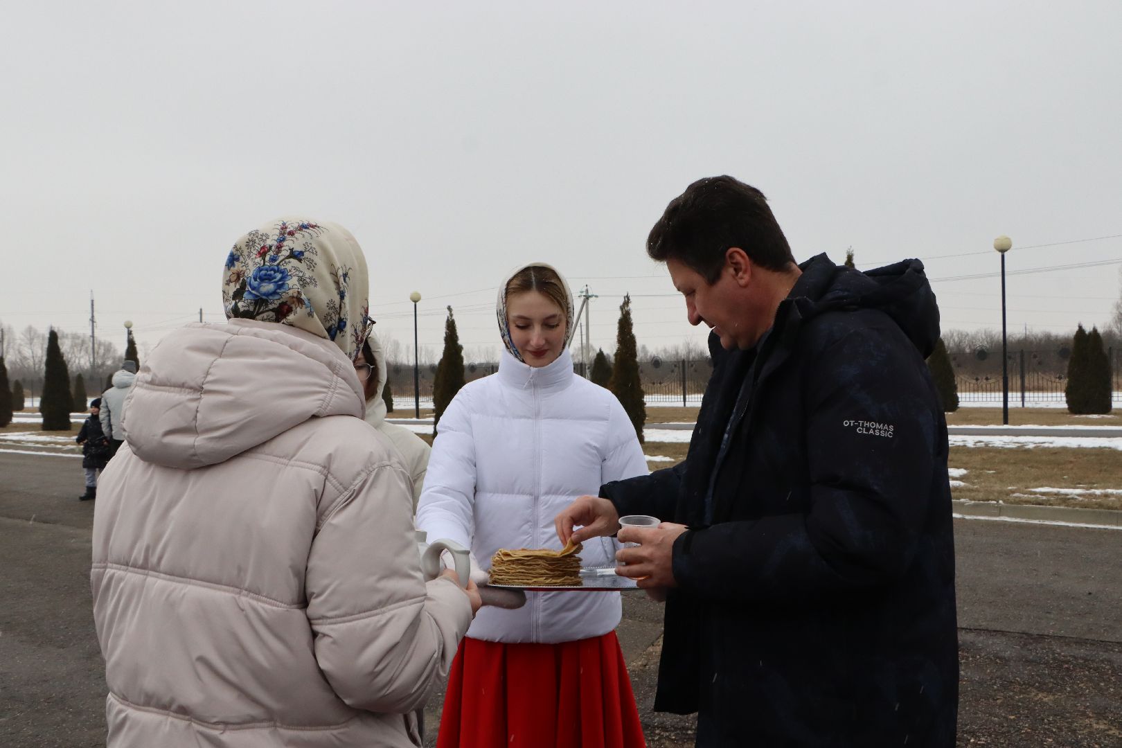 масленица, чучело, серебряные пруды, парк серебряный, масленичные гуляния,