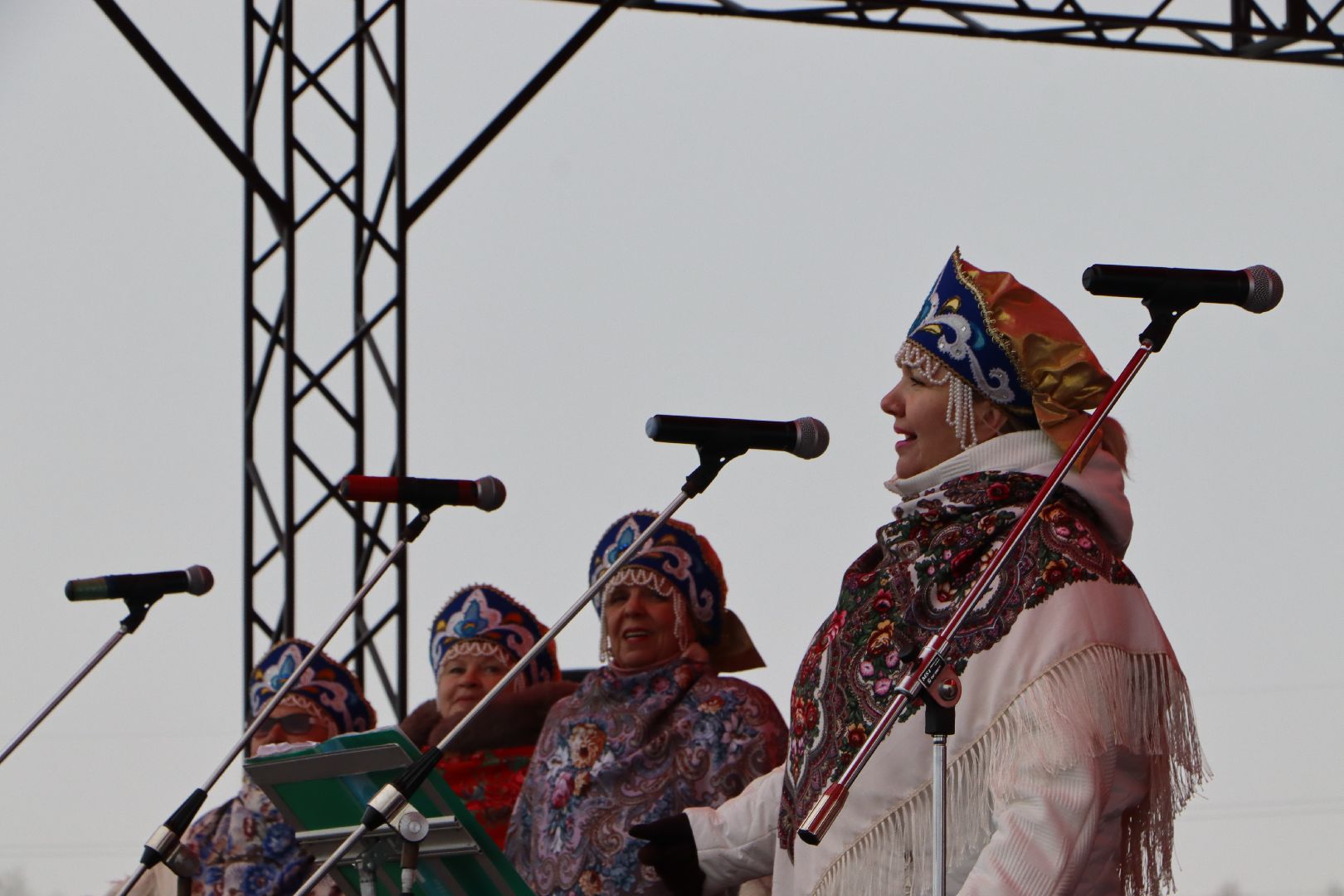 масленица, чучело, серебряные пруды, парк серебряный, масленичные гуляния,