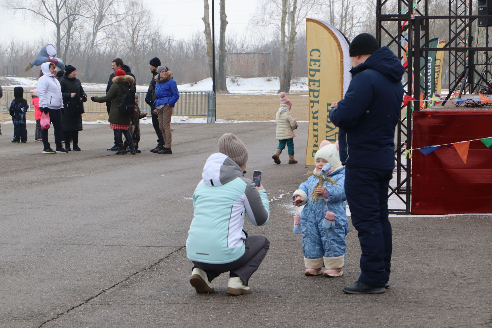 масленица, чучело, серебряные пруды, парк серебряный, масленичные гуляния,