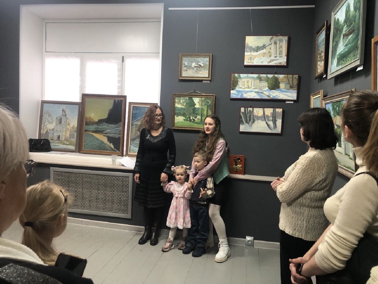 пушкинский округ, правдинский, художественная выставка, живопись, графика, художник, творчество в профессии,семейная династия, вертикалки,