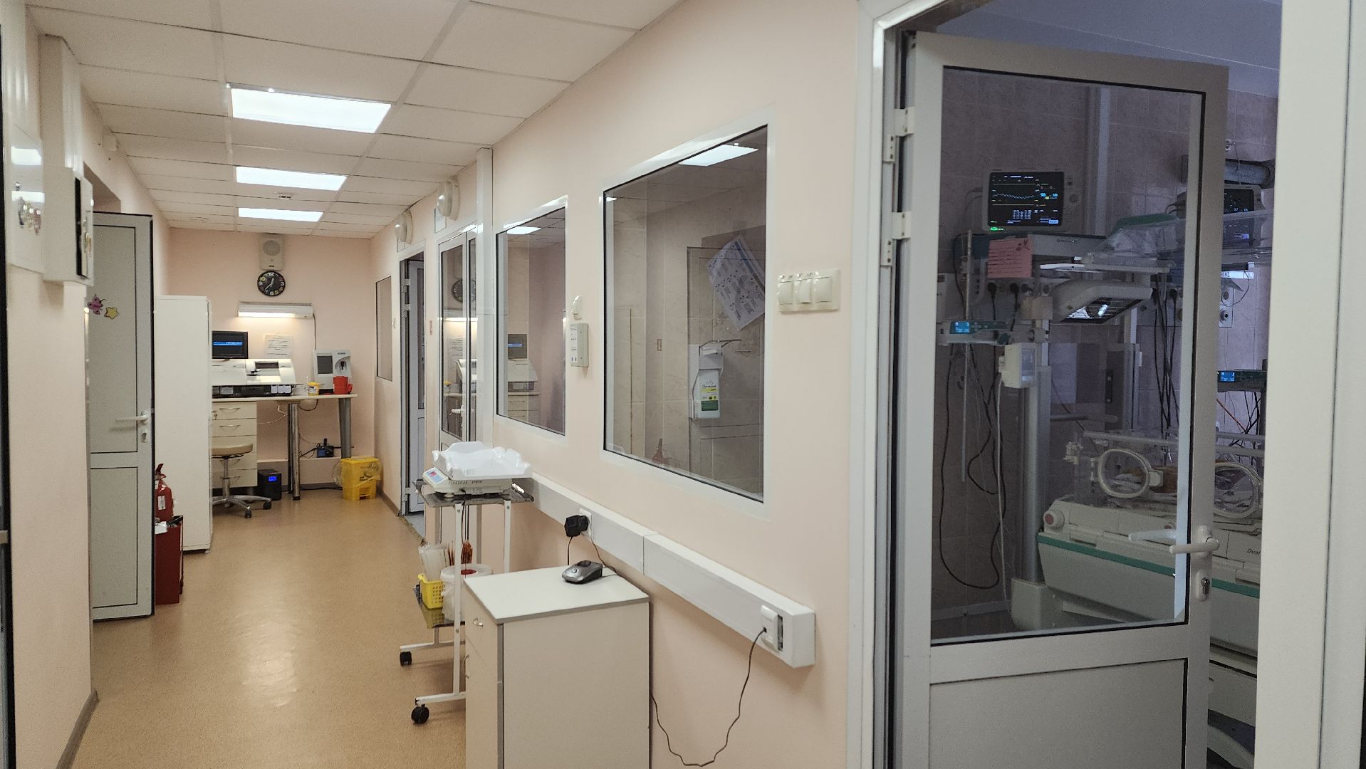 вертикалки, пушкино,перинатальный центр, реанимационное отделение, новорожденные, мамы, медицинское оборудование, врачи,