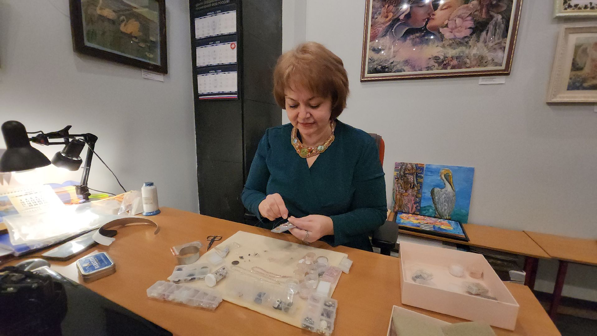 вертикалки, женщины, 8 марта, бисер,