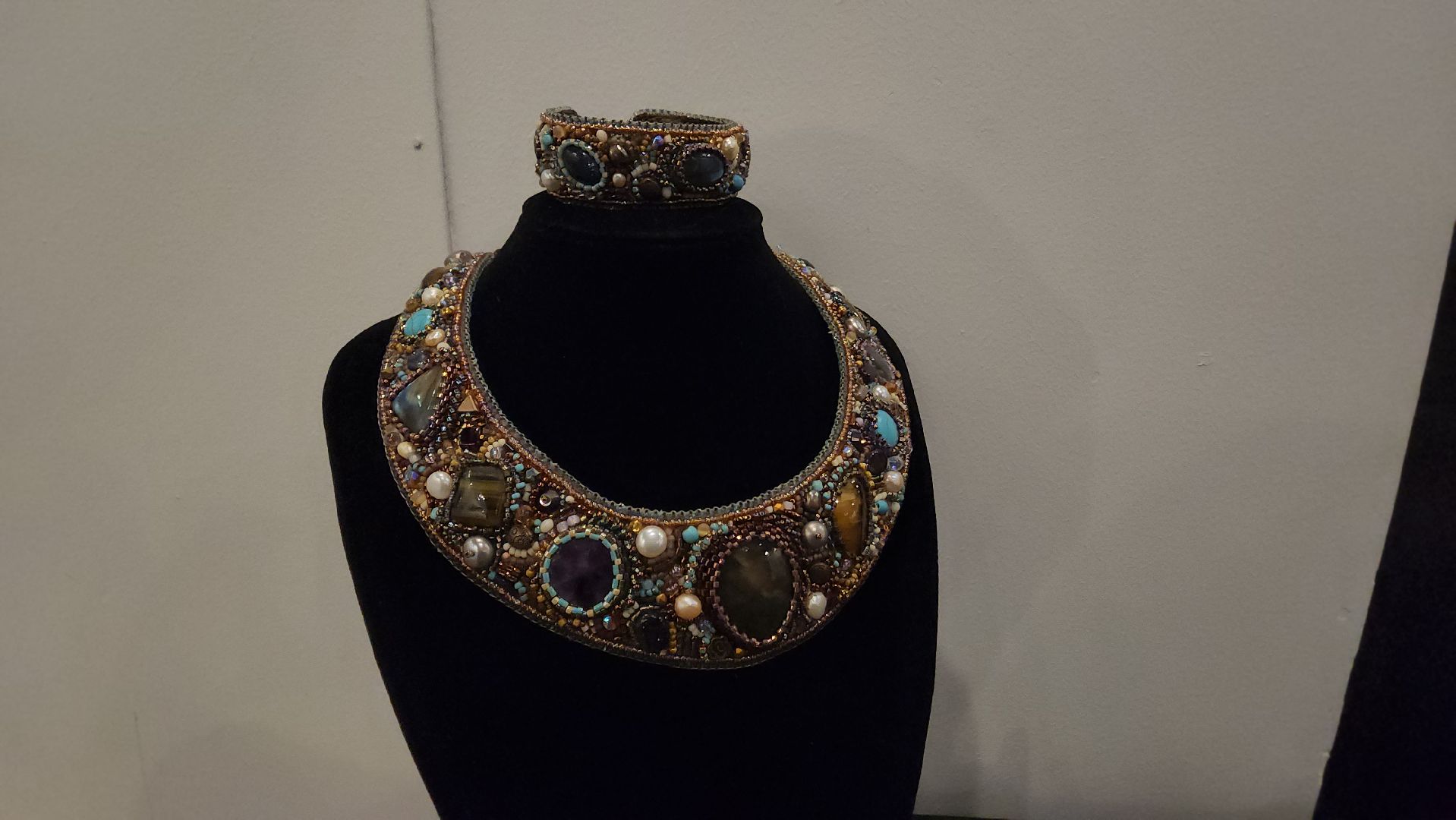 вертикалки, женщины, 8 марта, бисер,