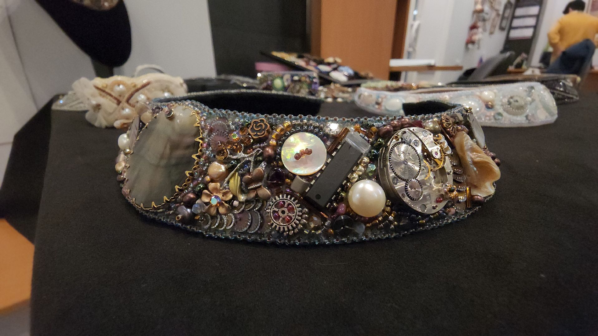 вертикалки, женщины, 8 марта, бисер,