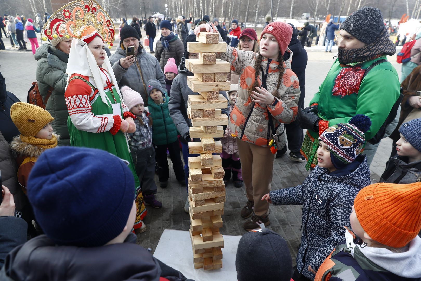 Арт-Масленица, Самое высокое чучело России, Масленичный фестиваль, масленичные гуляния, музей заповедник горки ленинские,