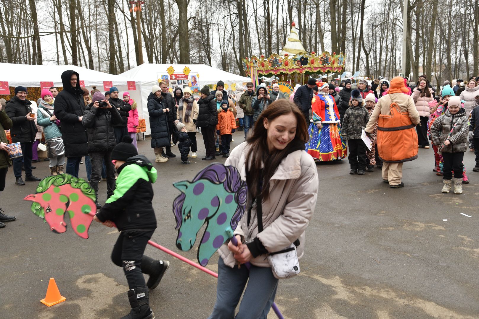 лотошино, лотошинский парк, масленица, праздник,