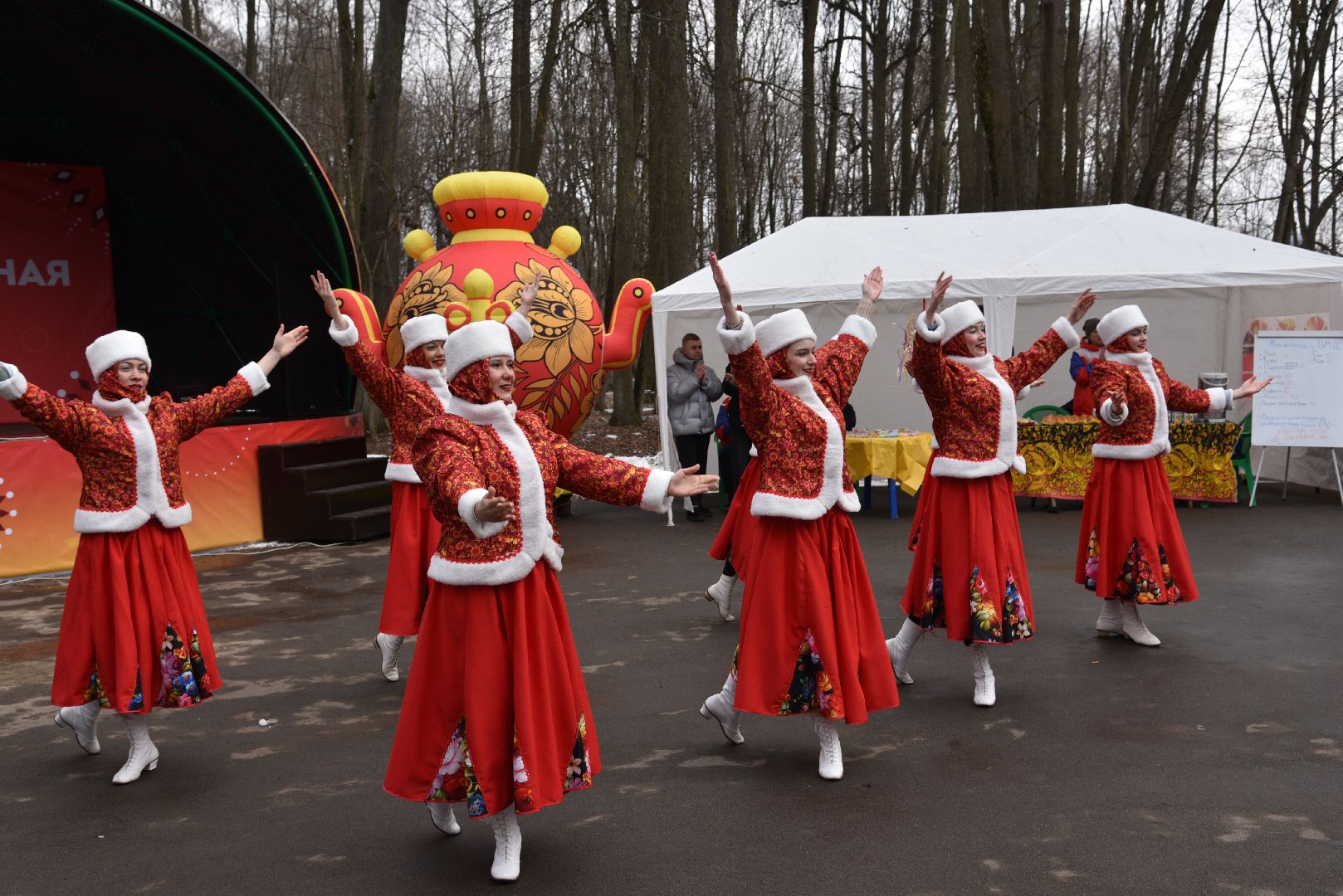 лотошино, лотошинский парк, масленица, праздник,