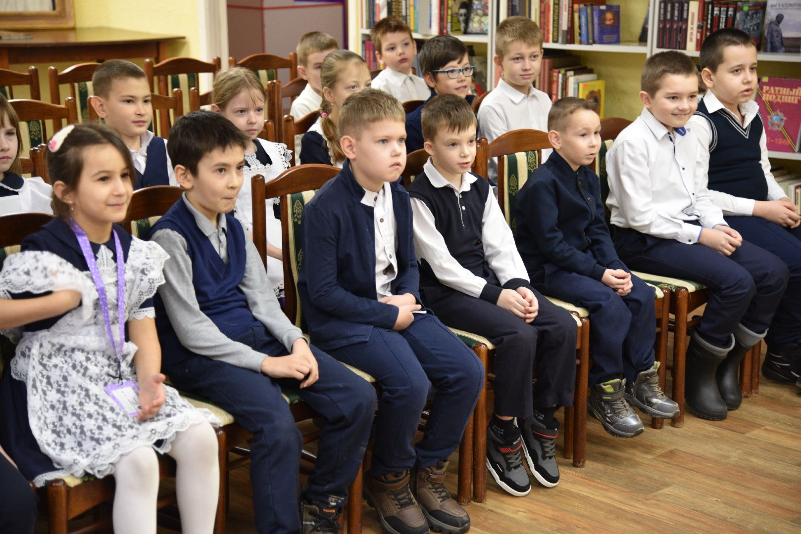 лотошино, лотошинская библиотека, разговоры о важном, международный женский день,