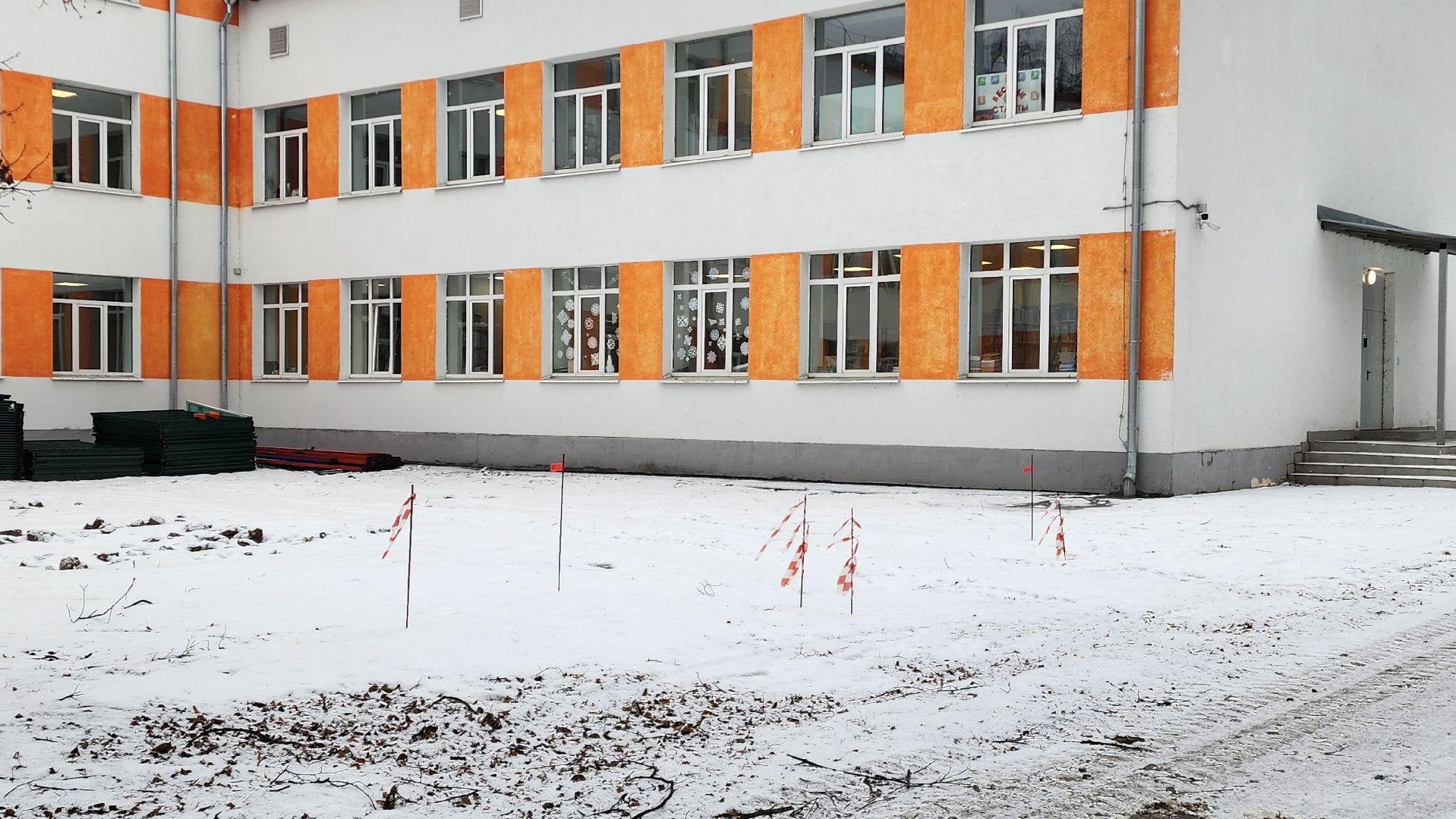 вертикалки, Бронницы, Строительство пристройки к лицею,