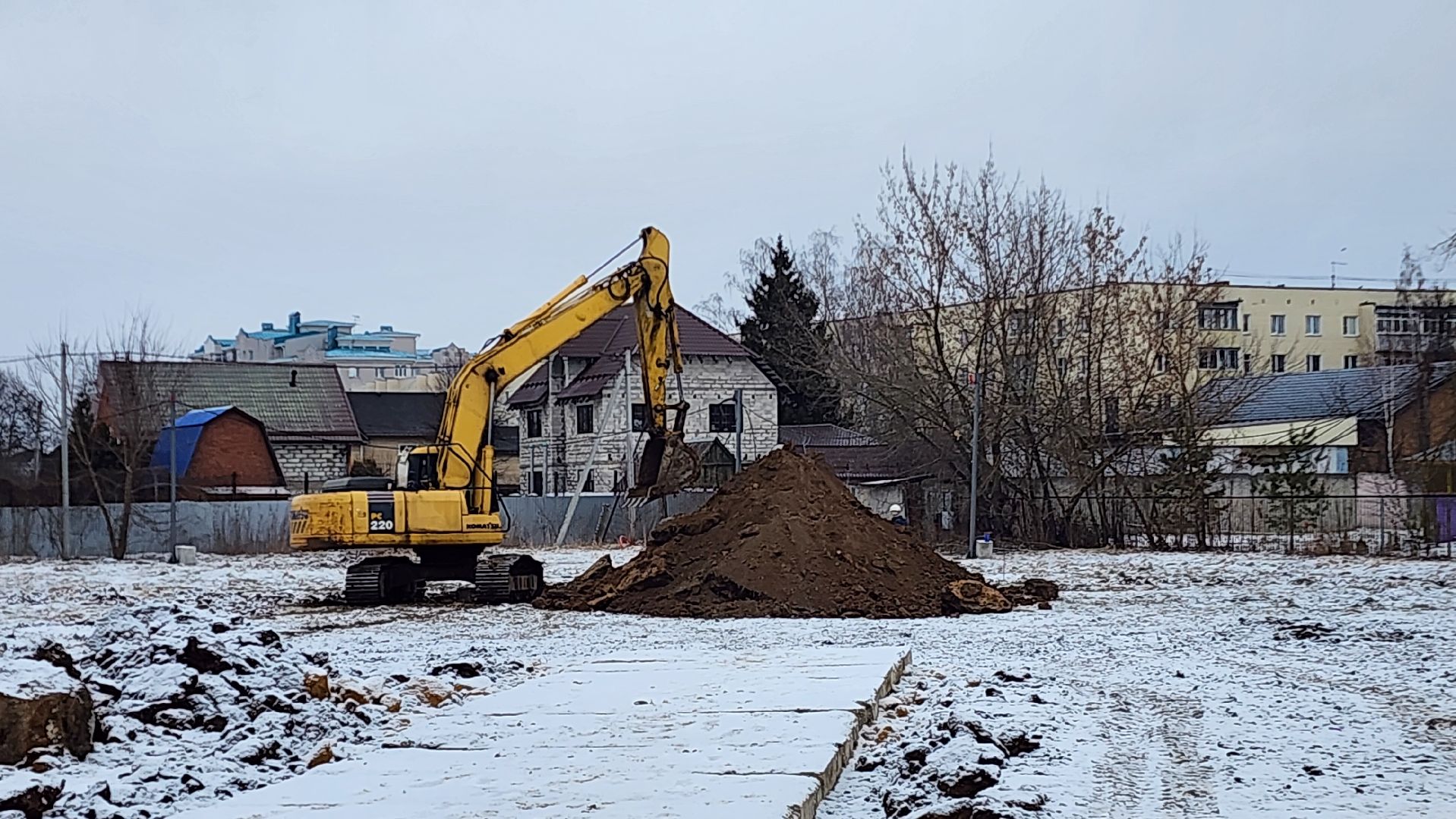 вертикалки, Бронницы, Строительство пристройки к лицею,