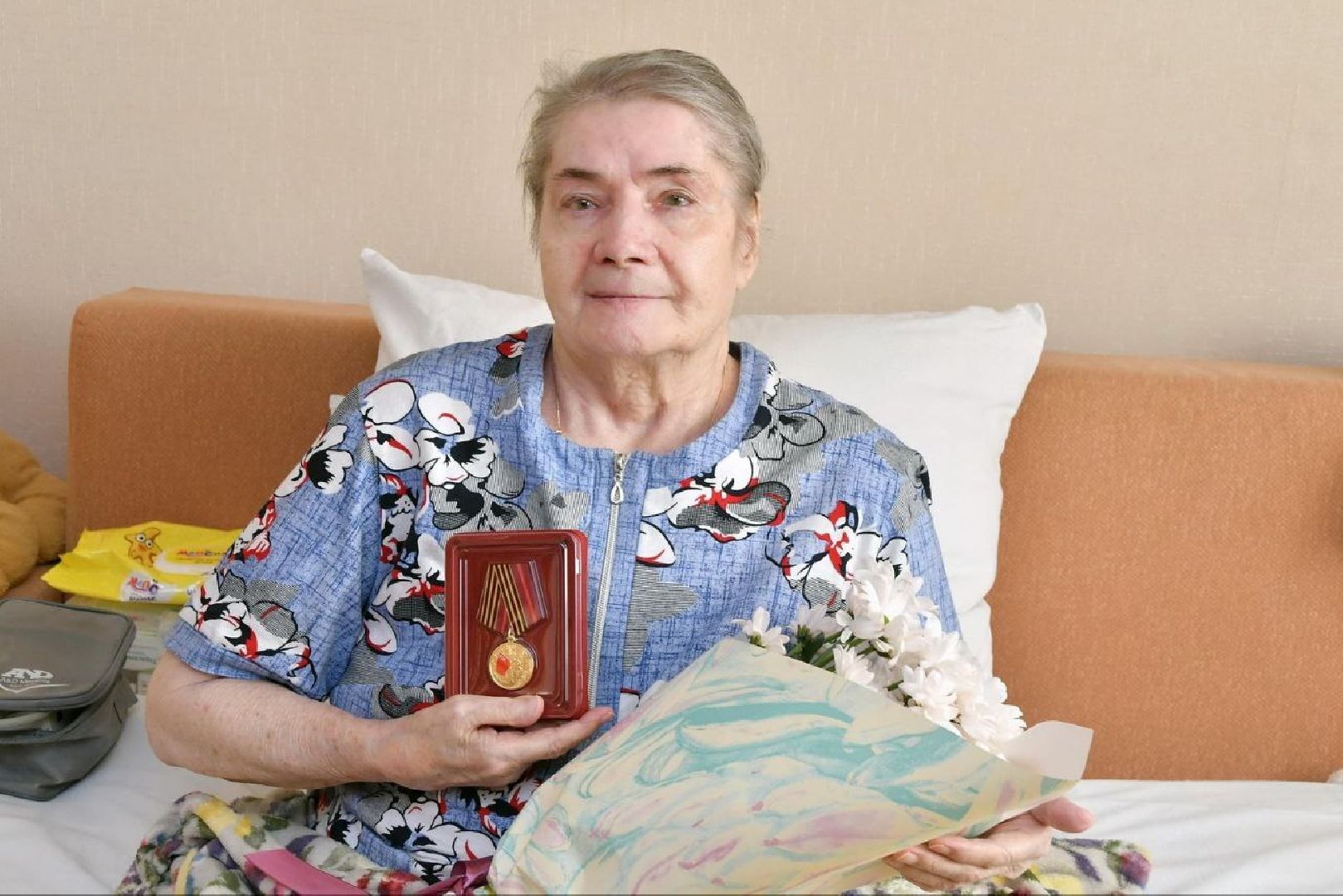 вертикалки, вручение медали, 80 лет Победы, Великая Отечественная война, юбилей победы,власиха юбилей победы,