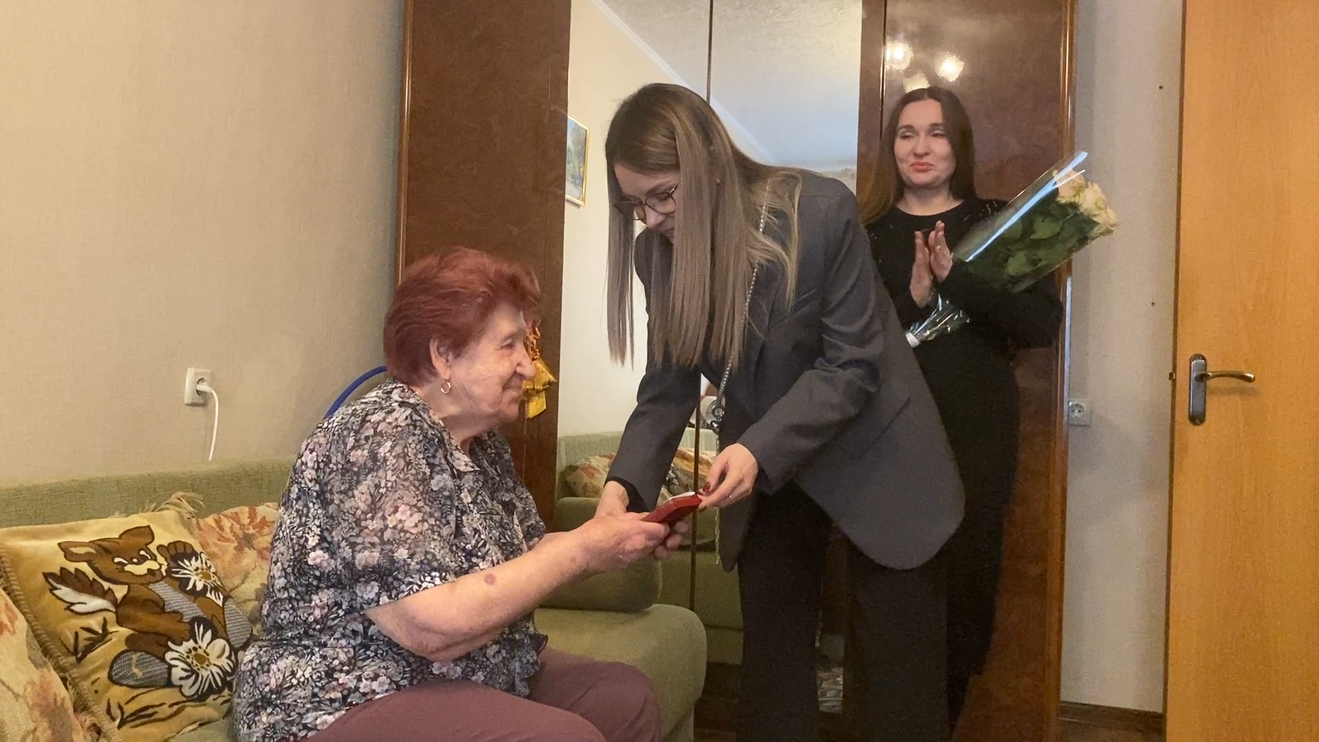 вертикалки, вручение медали, 80 лет Победы, Великая Отечественная война, юбилей победы,власиха юбилей победы,