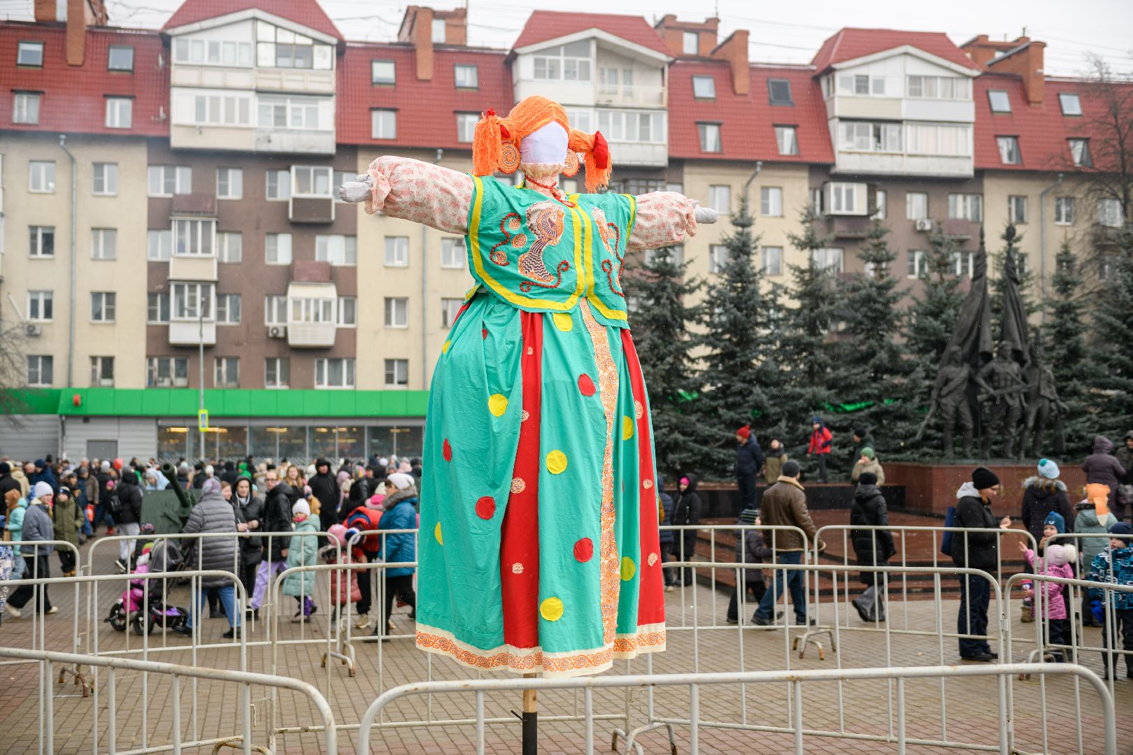 масленица, праздничные гуляния, блины, лыткарино, общество, скоморох, вертикалки,