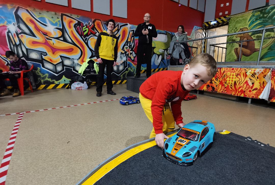 Коломна, общество