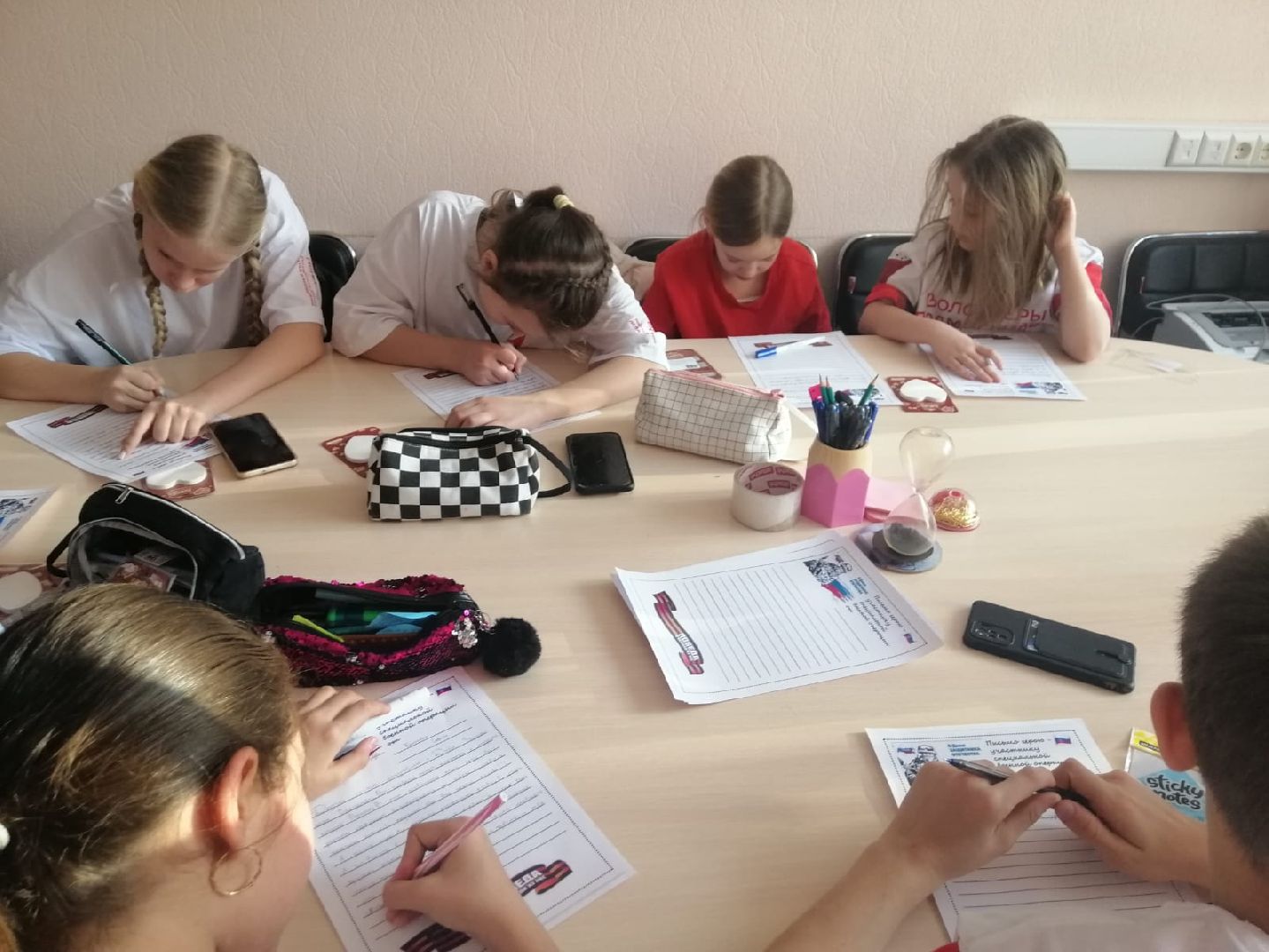 городской округ восход, дети, волонтеры подмосковья, движение первых, письма на фронт, письмо защитникам, вертикалки,