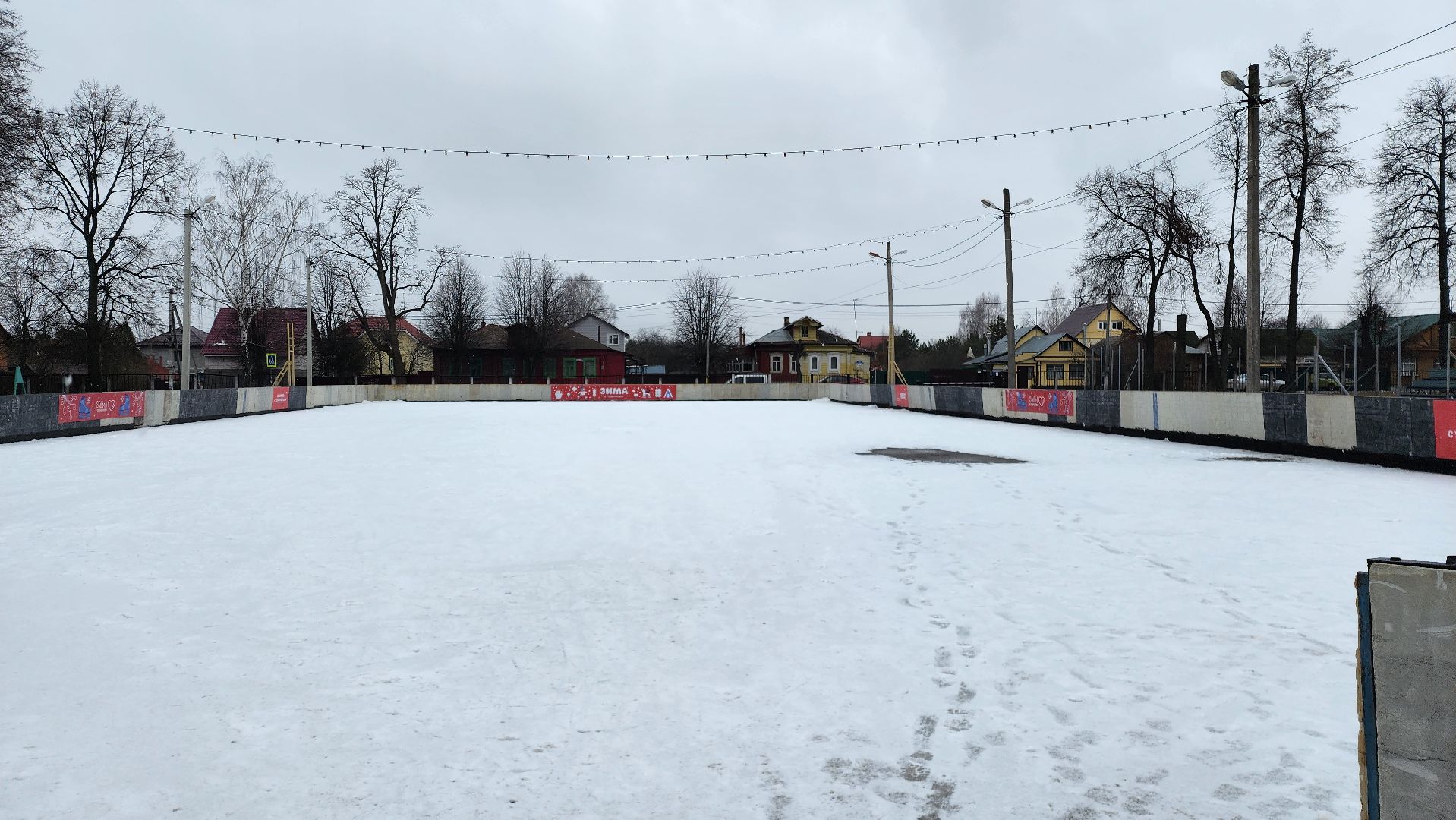 вертикалки, Бронницы, Каток на стадионе, Каток закрыт,