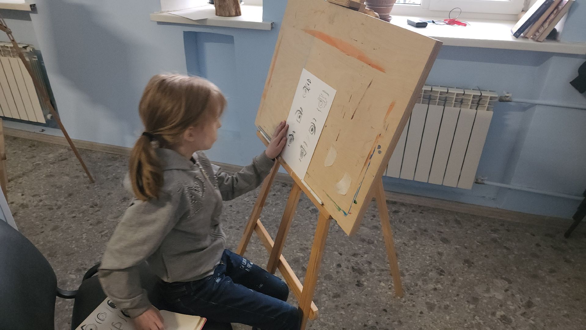 долгопрудный, микрорайон шереметьевский, дк нефтяник, изостудия, рисование, дети, вертикалки,