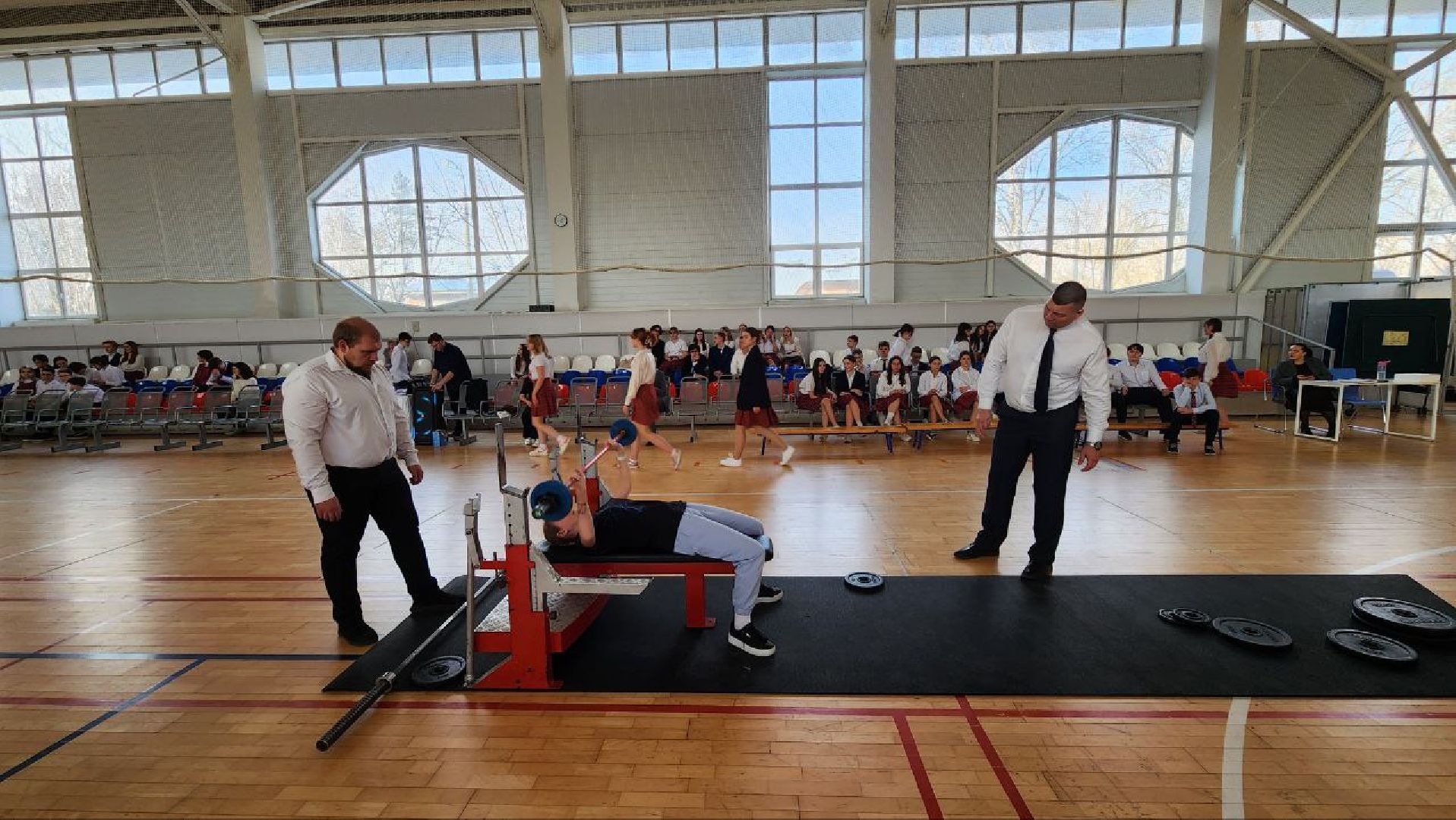 Дмитров, Русский жим, Гимназия Дмитров,