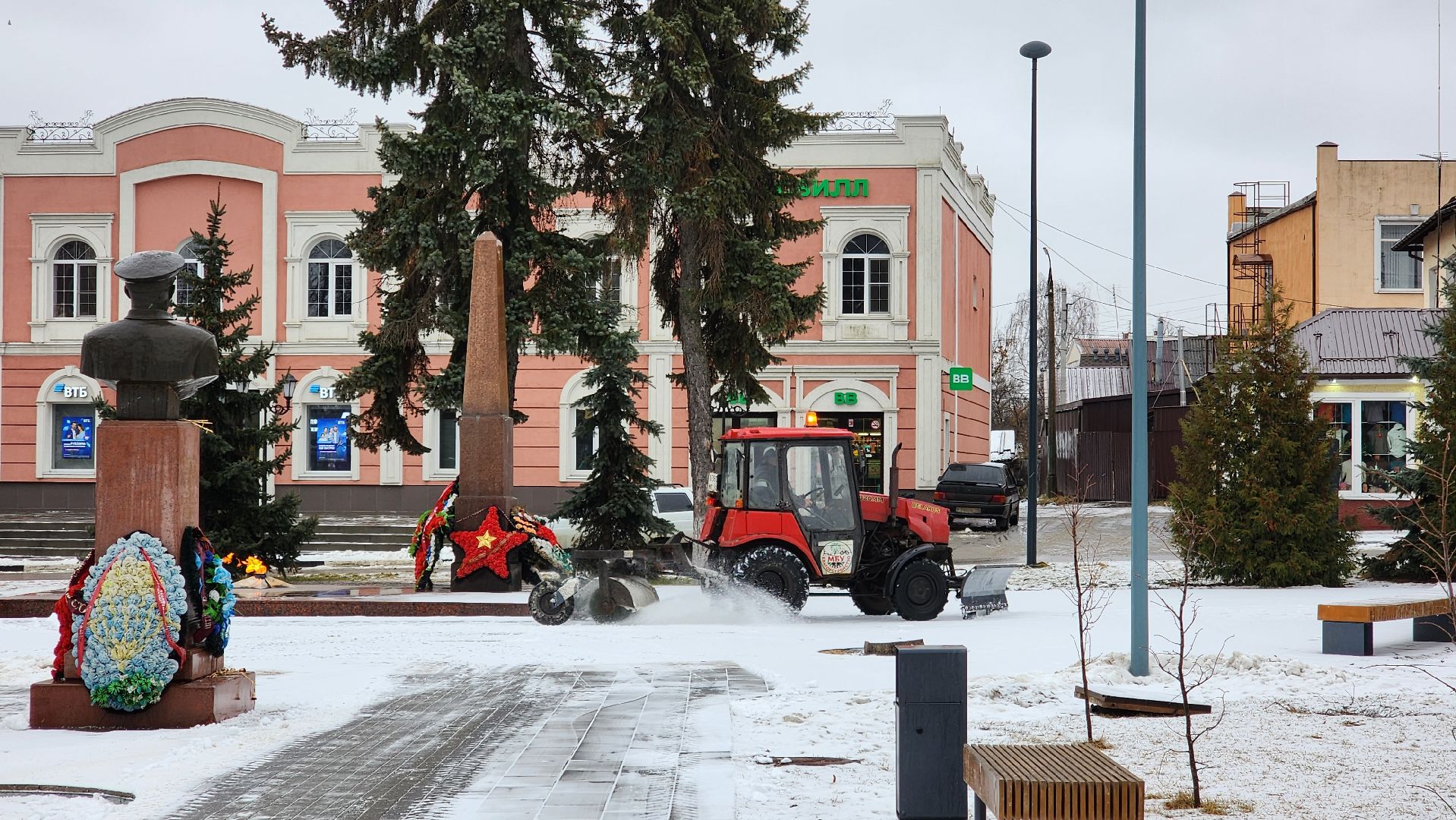 Бронницы, Площадь Тимофеева, Уборка снега,