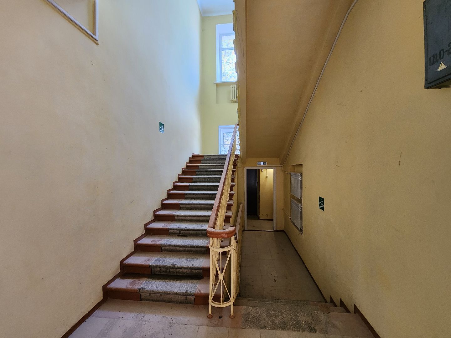 Чехов, улица Чехова 27, центр развития творчества детей и юношества, капитальный ремонт, реконструкция, обновление, демонтажные работы, удаление старых покрытий и конструкций, полы стены потолки, госпрограмма московской области,строительство и капремонт социальных объектов,