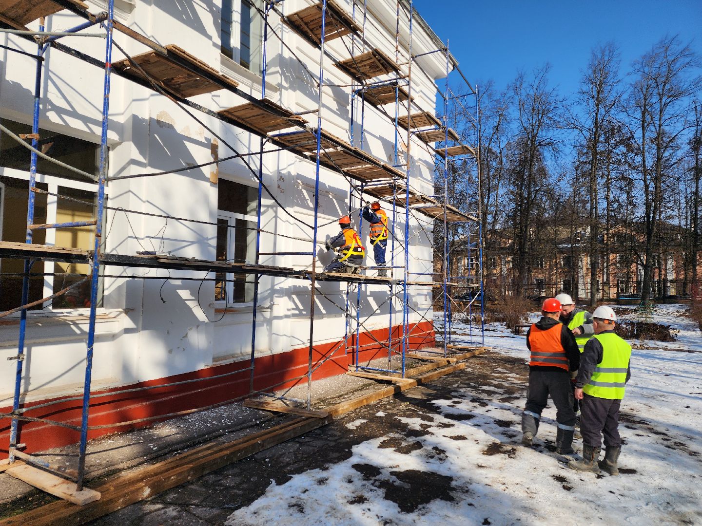 Чехов, улица Чехова 27, центр развития творчества детей и юношества, капитальный ремонт, реконструкция, обновление, демонтажные работы, удаление старых покрытий и конструкций, полы стены потолки, госпрограмма московской области,строительство и капремонт социальных объектов,