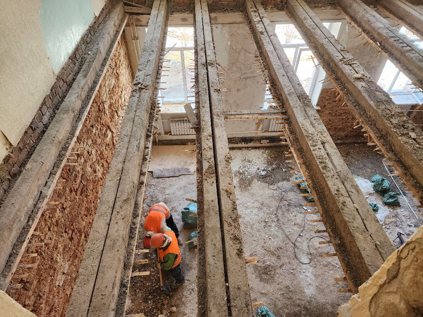 Чехов, улица Чехова 27, центр развития творчества детей и юношества, капитальный ремонт, реконструкция, обновление, демонтажные работы, удаление старых покрытий и конструкций, полы стены потолки, госпрограмма московской области,строительство и капремонт социальных объектов,