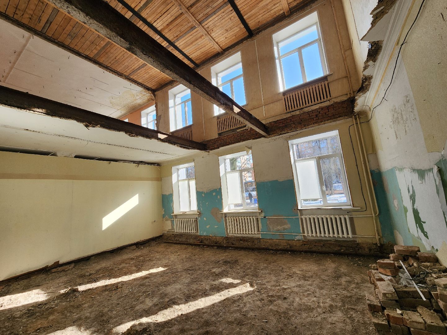 Чехов, улица Чехова 27, центр развития творчества детей и юношества, капремонт, реконструкция, обновление, комиссия, проверка, инспекция, виды и сроки работ, объем и качество работ, глава округа михаил собакин,