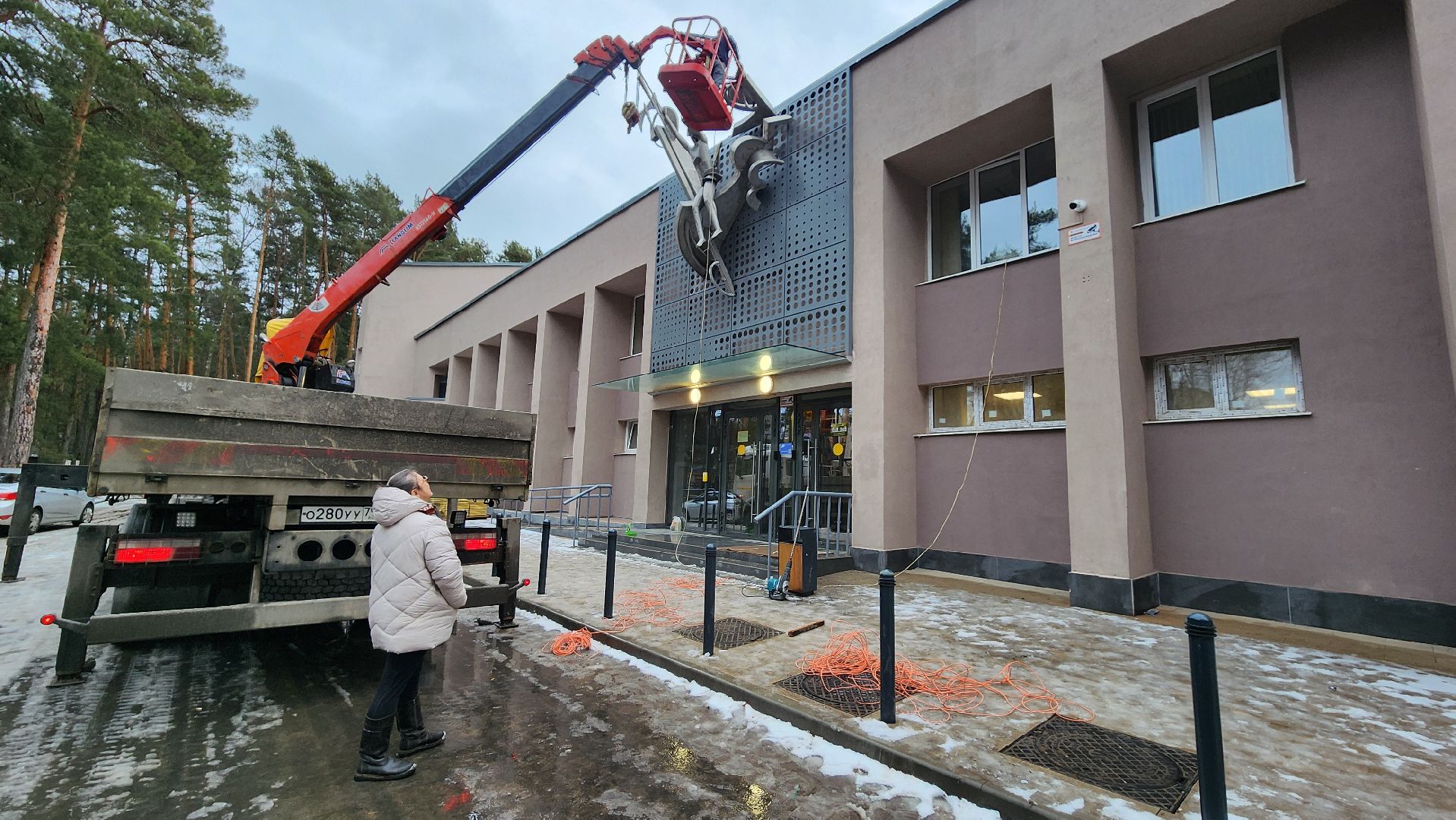 дк протон, скульптура, история, протвино,