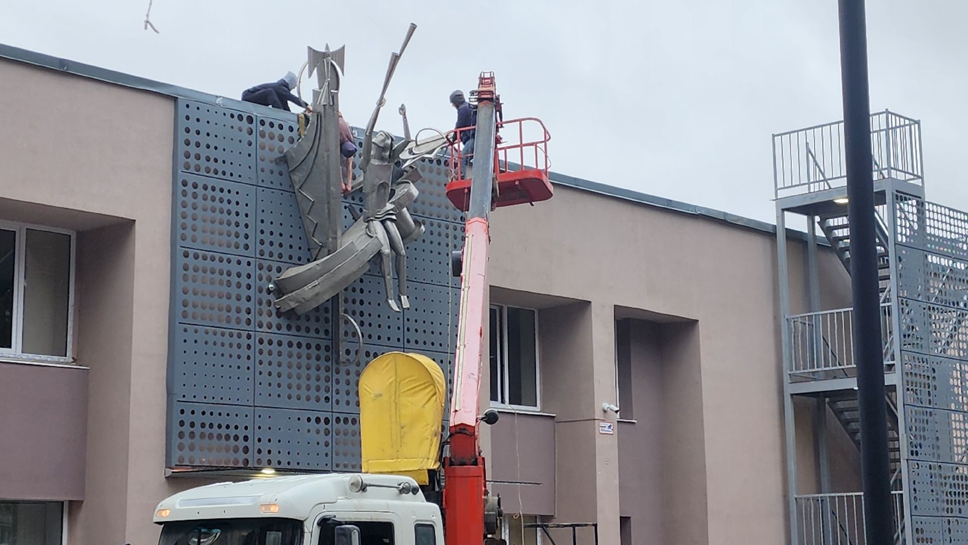 дк протон, скульптура, история, протвино,